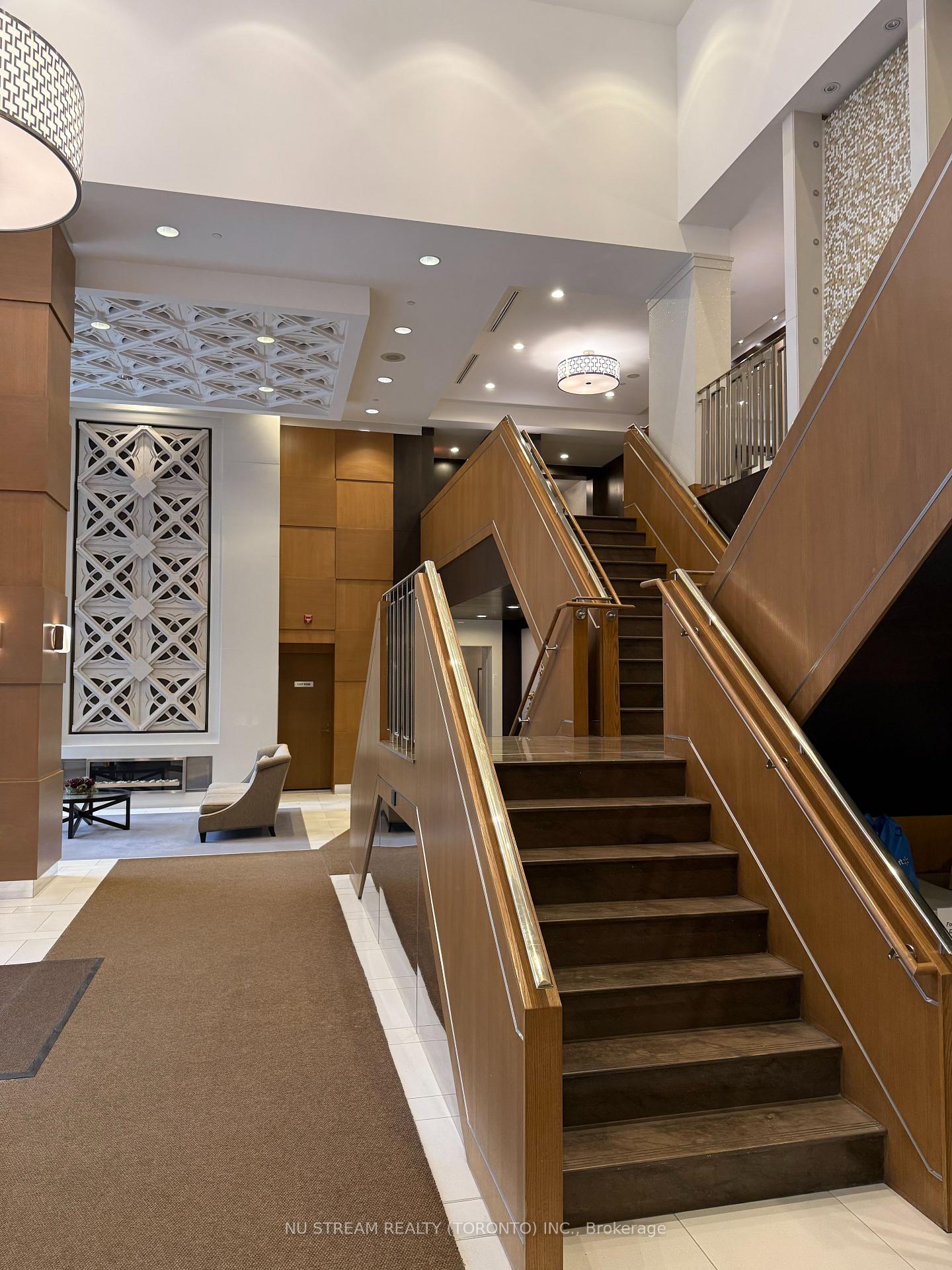 2 Bedrooms Condo at 100 Harrison Garden,  Toronto For sale