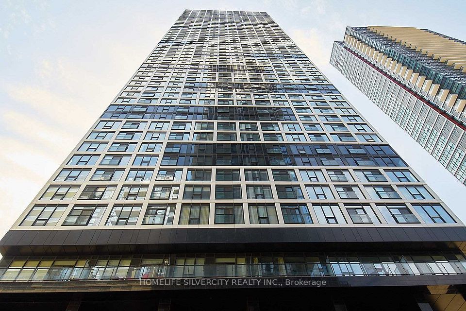 181 Dundas
