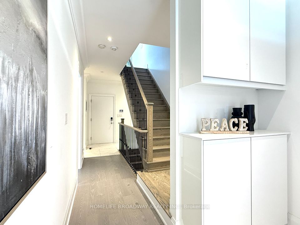 29 Gandhi Lane, Markham, ON L3T 0G4