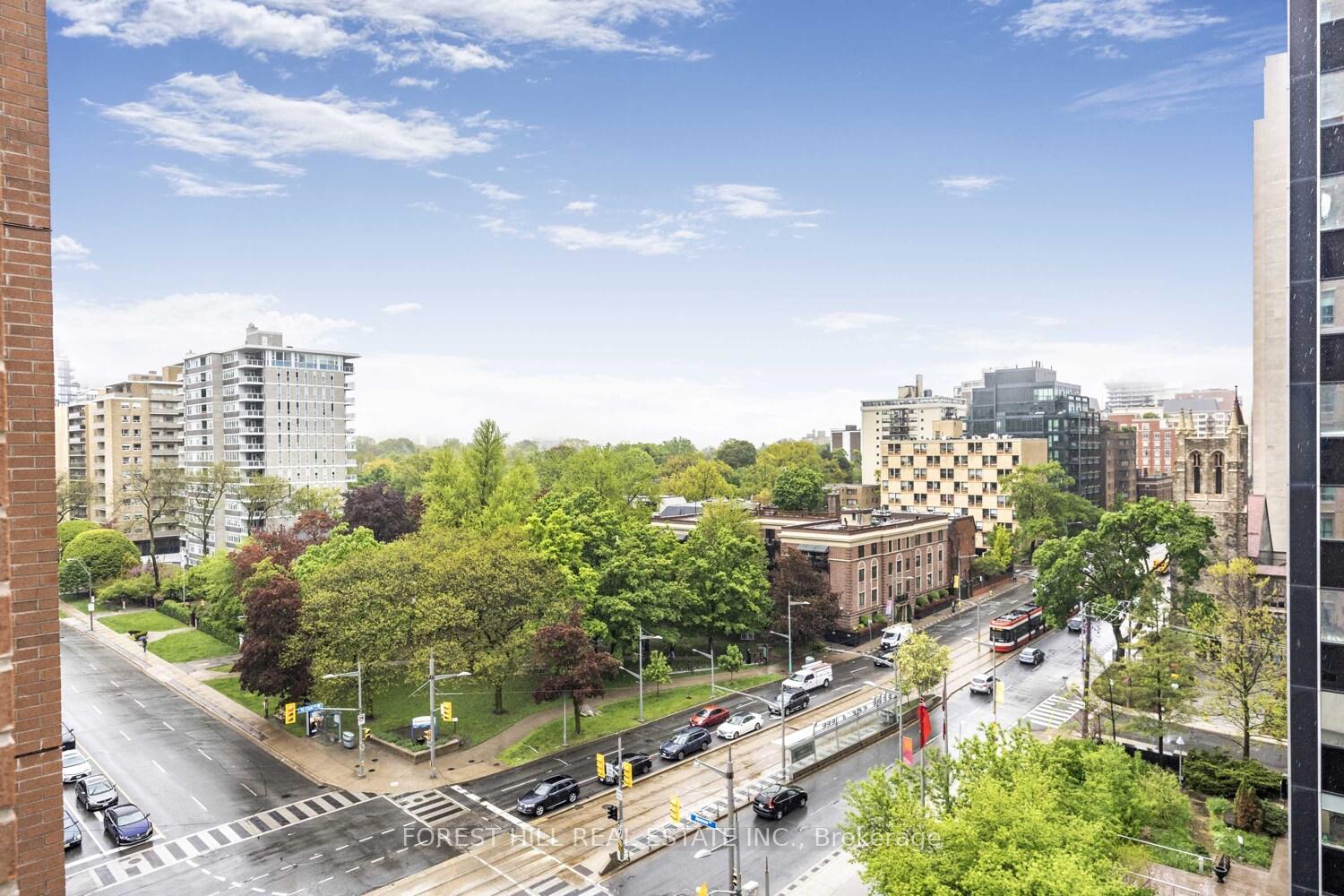 2 Bedrooms Condo at 155 St Clair, Toronto For sale