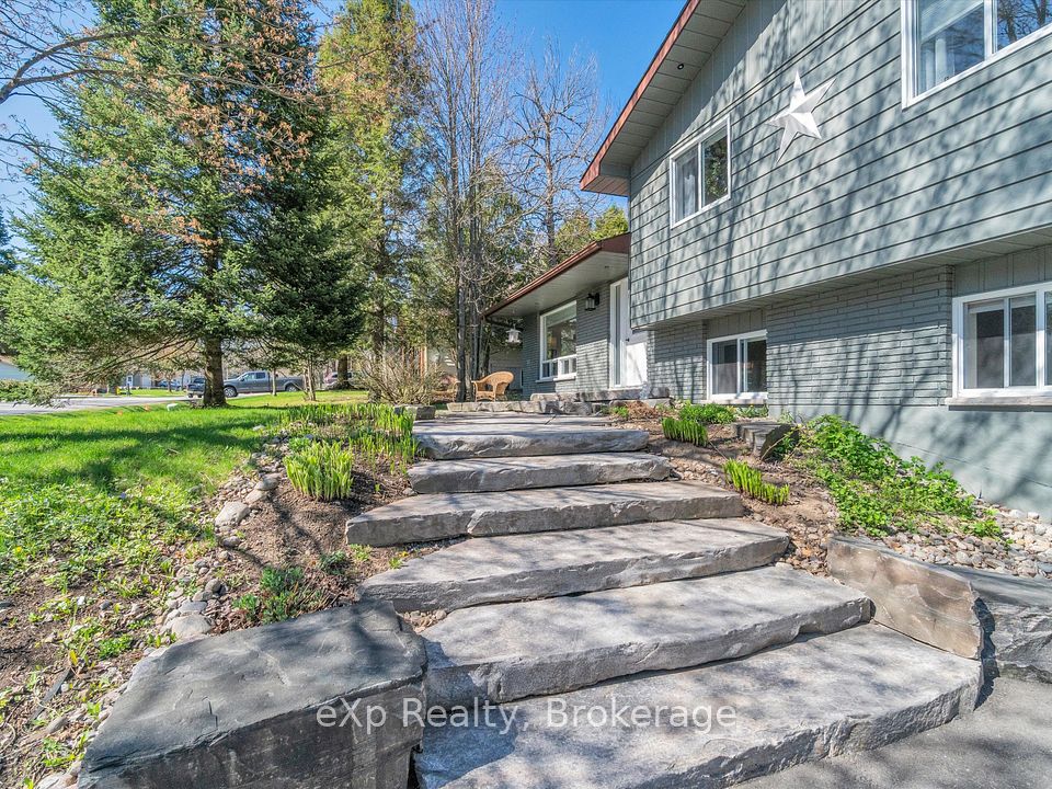 104 Meadow Heights