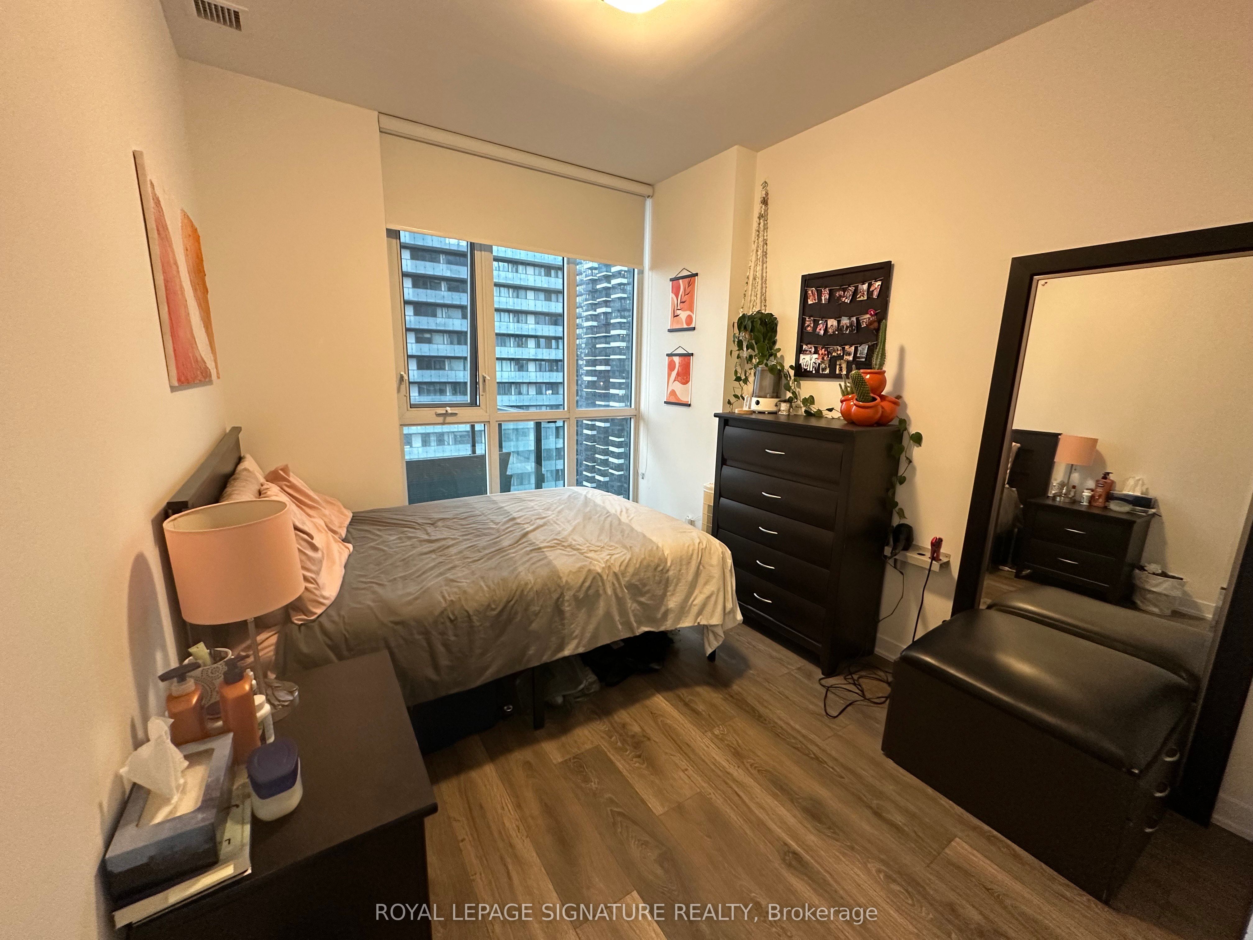 87 Peter Street, #2906