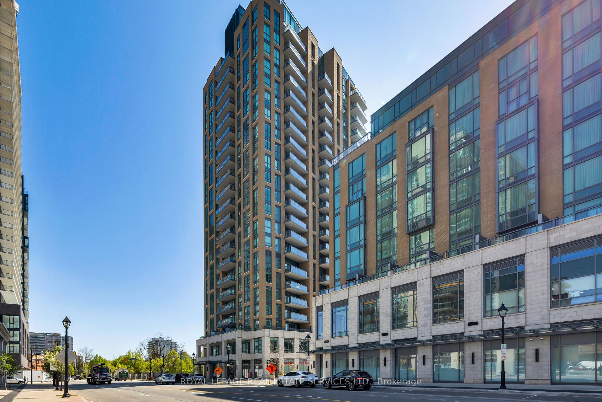3 Bedrooms Condo at 2060 Lakeshore, Burlington For sale
