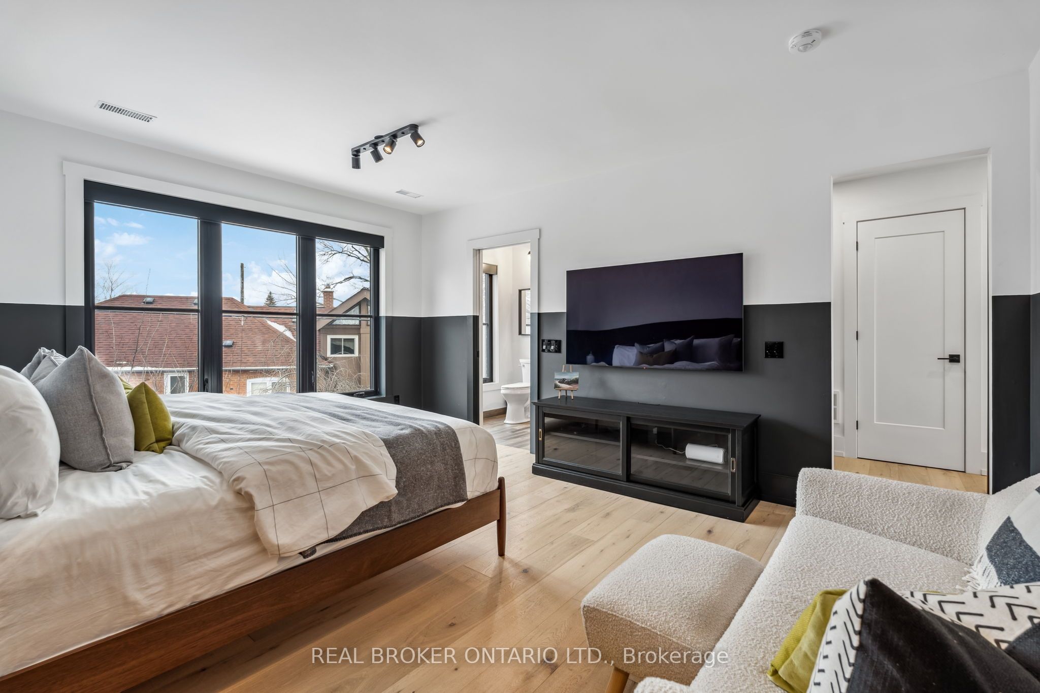 44 Hunt Club Drive