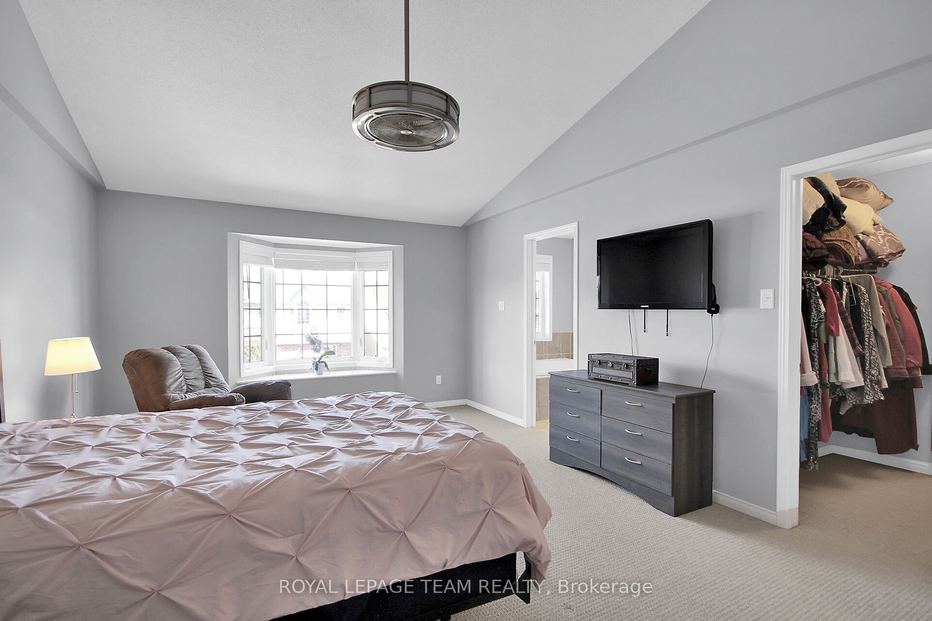 214 Cityview Crescent