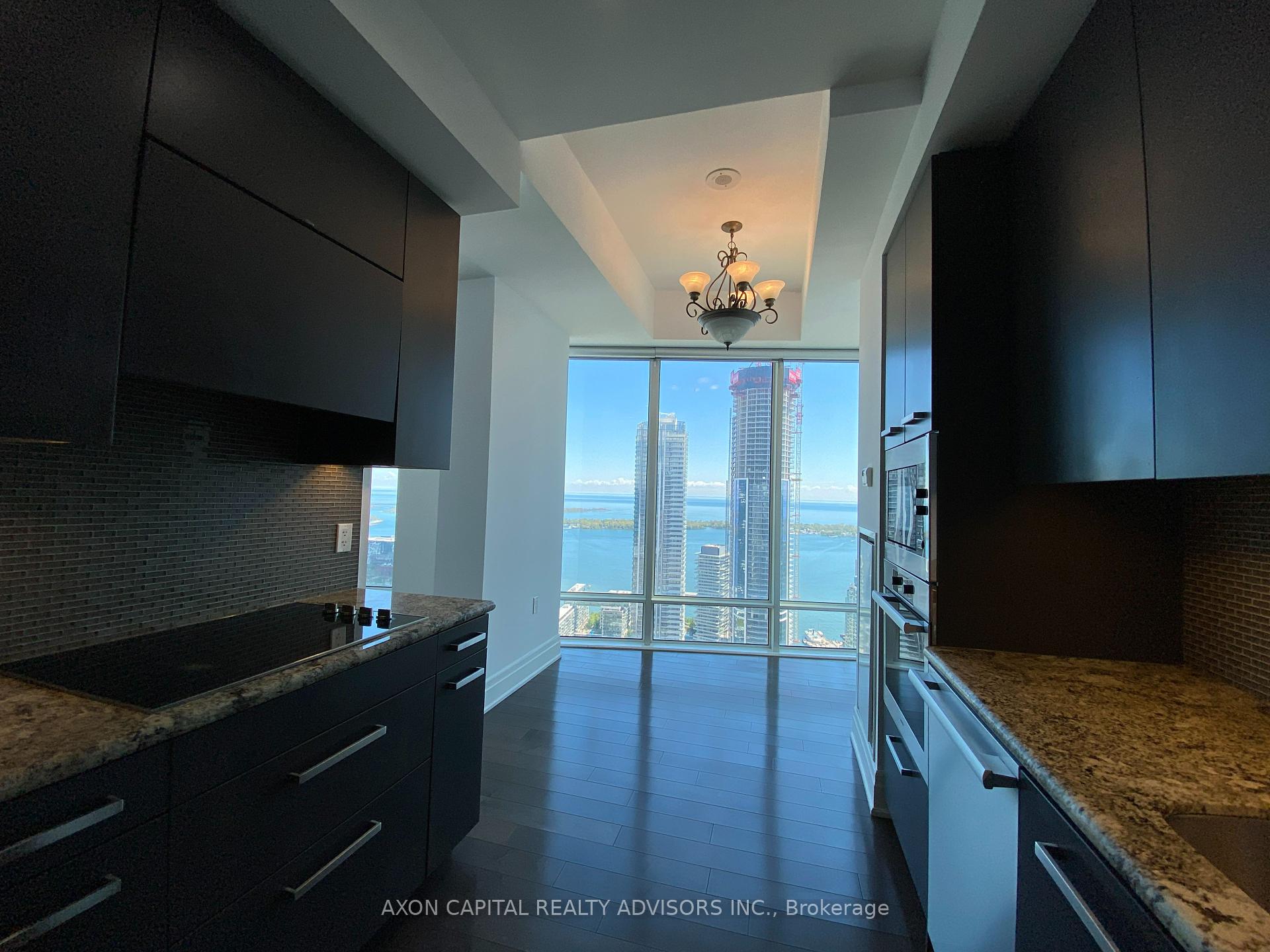 3 Bedrooms Condo at 8 The Esplanade, Toronto For sale