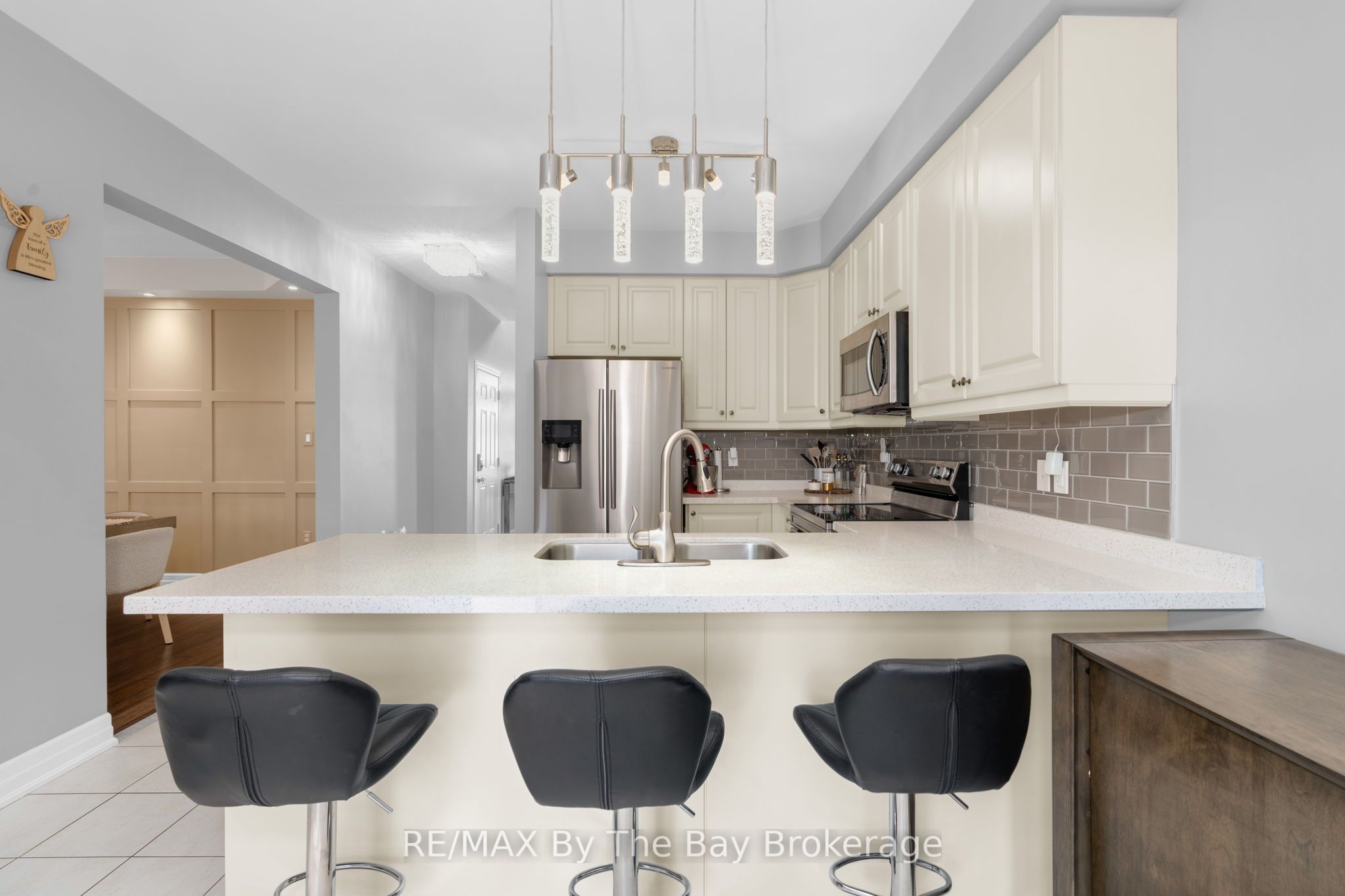 2191 Galloway Street, Innisfil, ON L9S 4B7