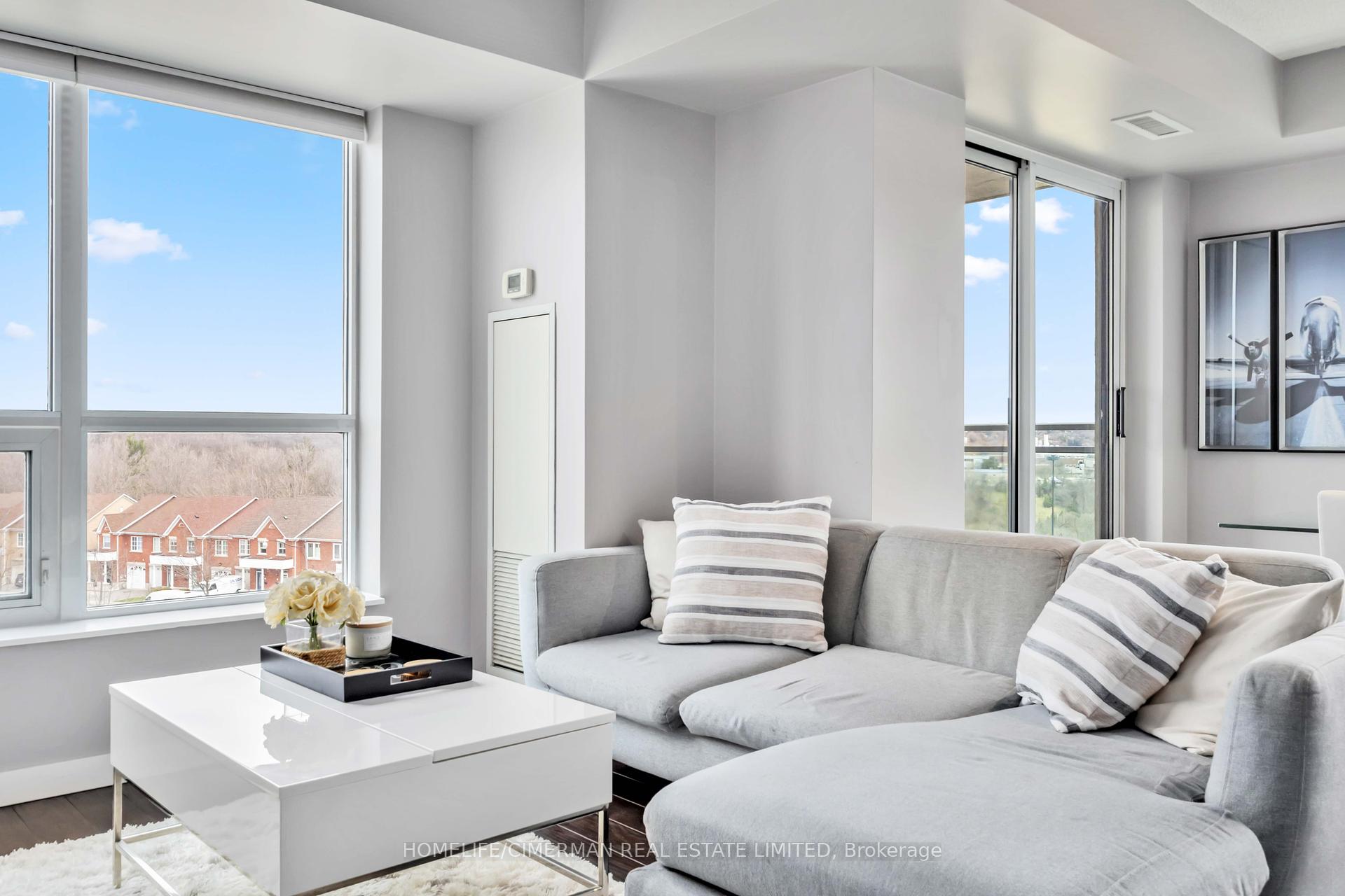 3 Bedrooms Condo at 120 Dallimore, Toronto For sale