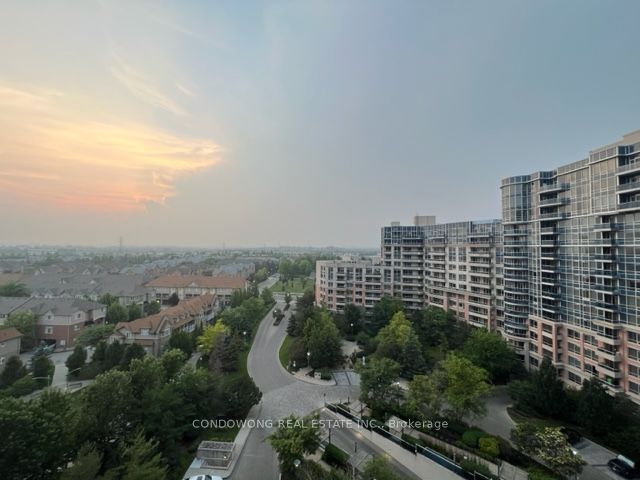 23 Cox Boulevard