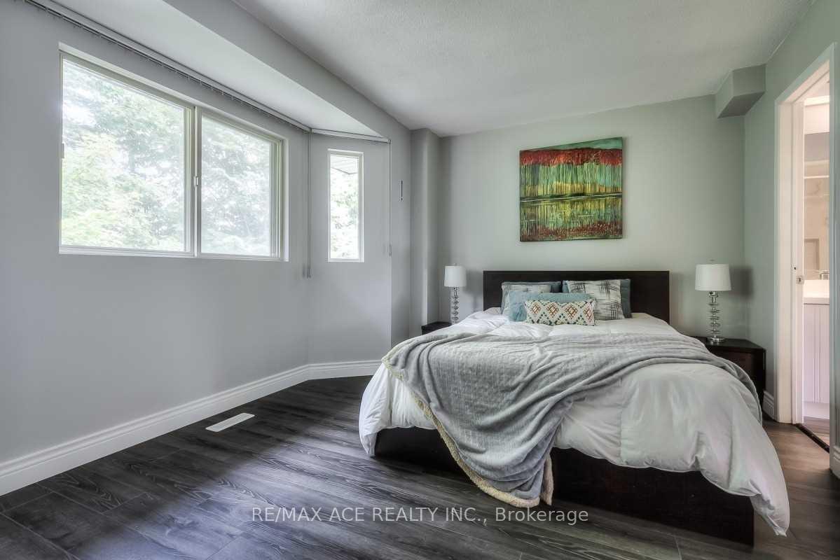 4 Bedrooms Condo at 2472 Eglinton, Toronto For sale