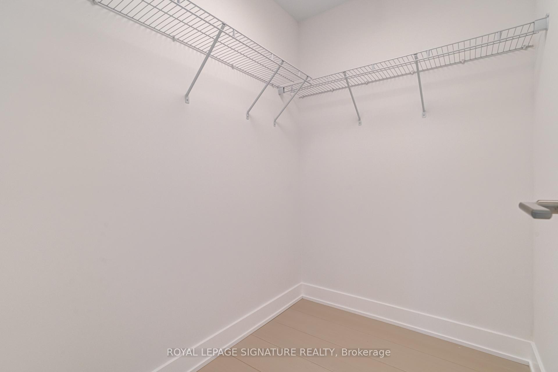 4 Bedrooms Condo at 2 Teagarden, Toronto For sale