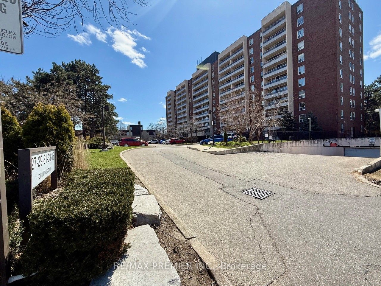 31 Four Winds Drive, #502