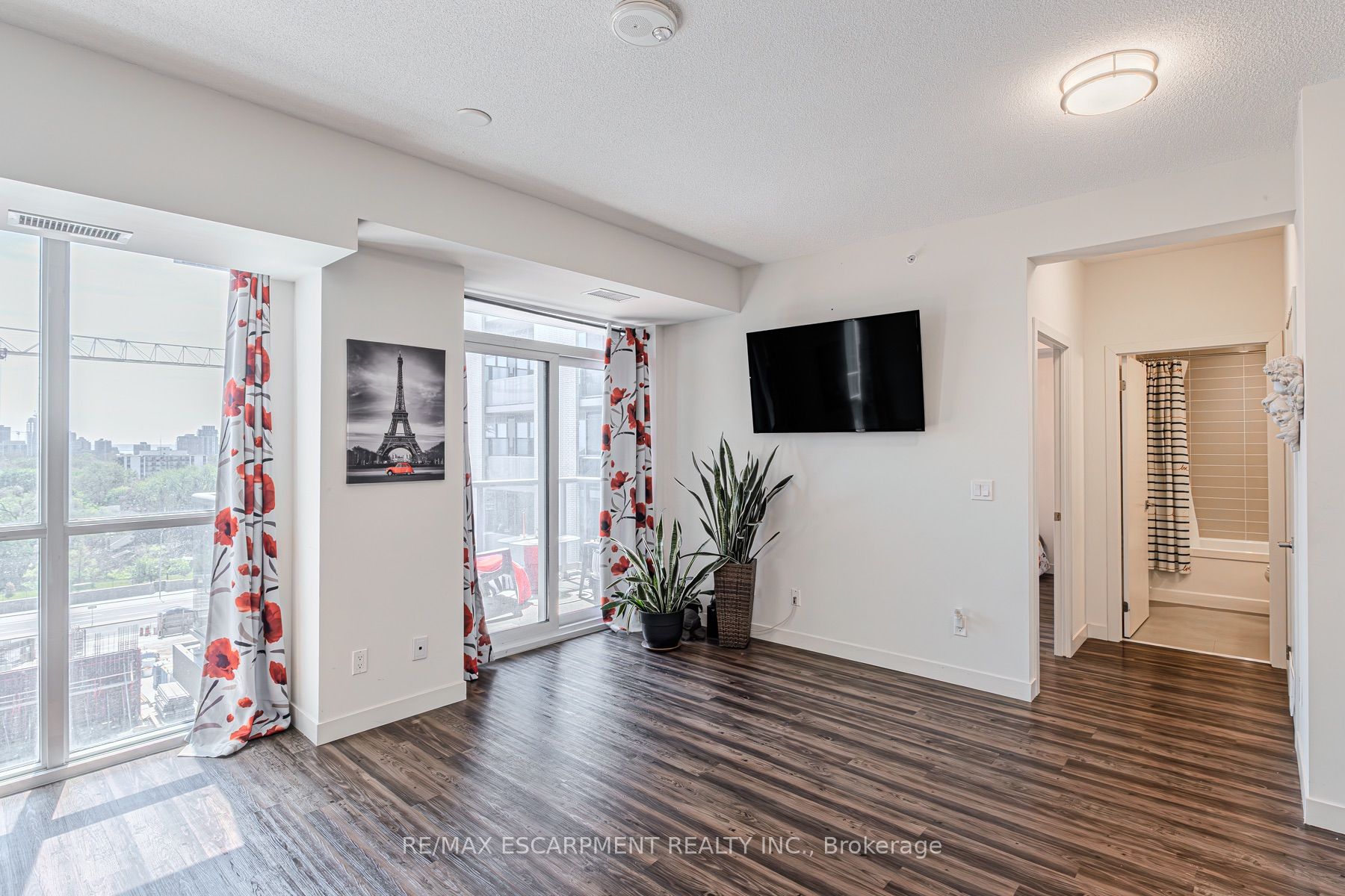 2093 Fairview Street, #809