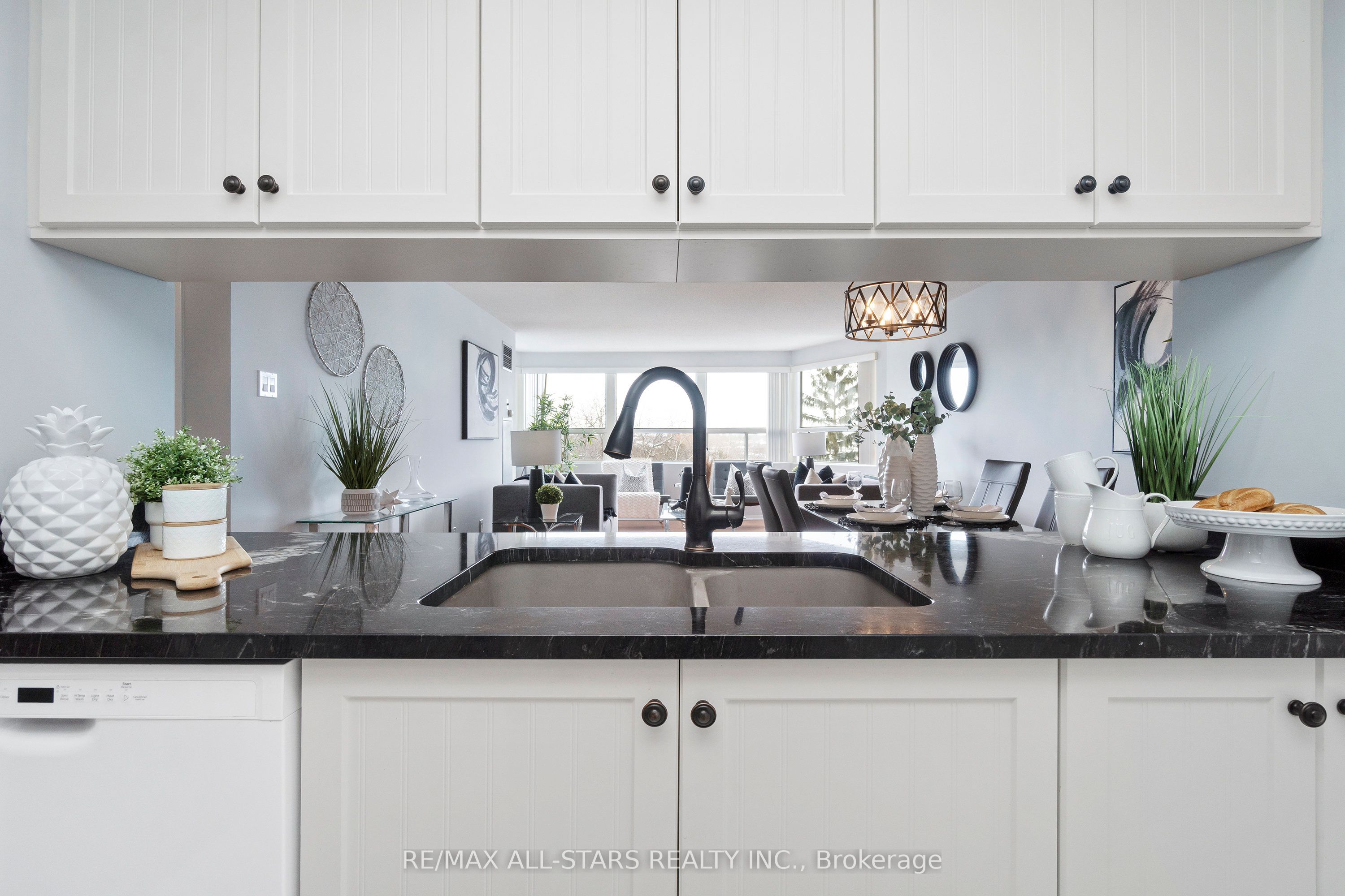 2 Raymerville Drive, #512