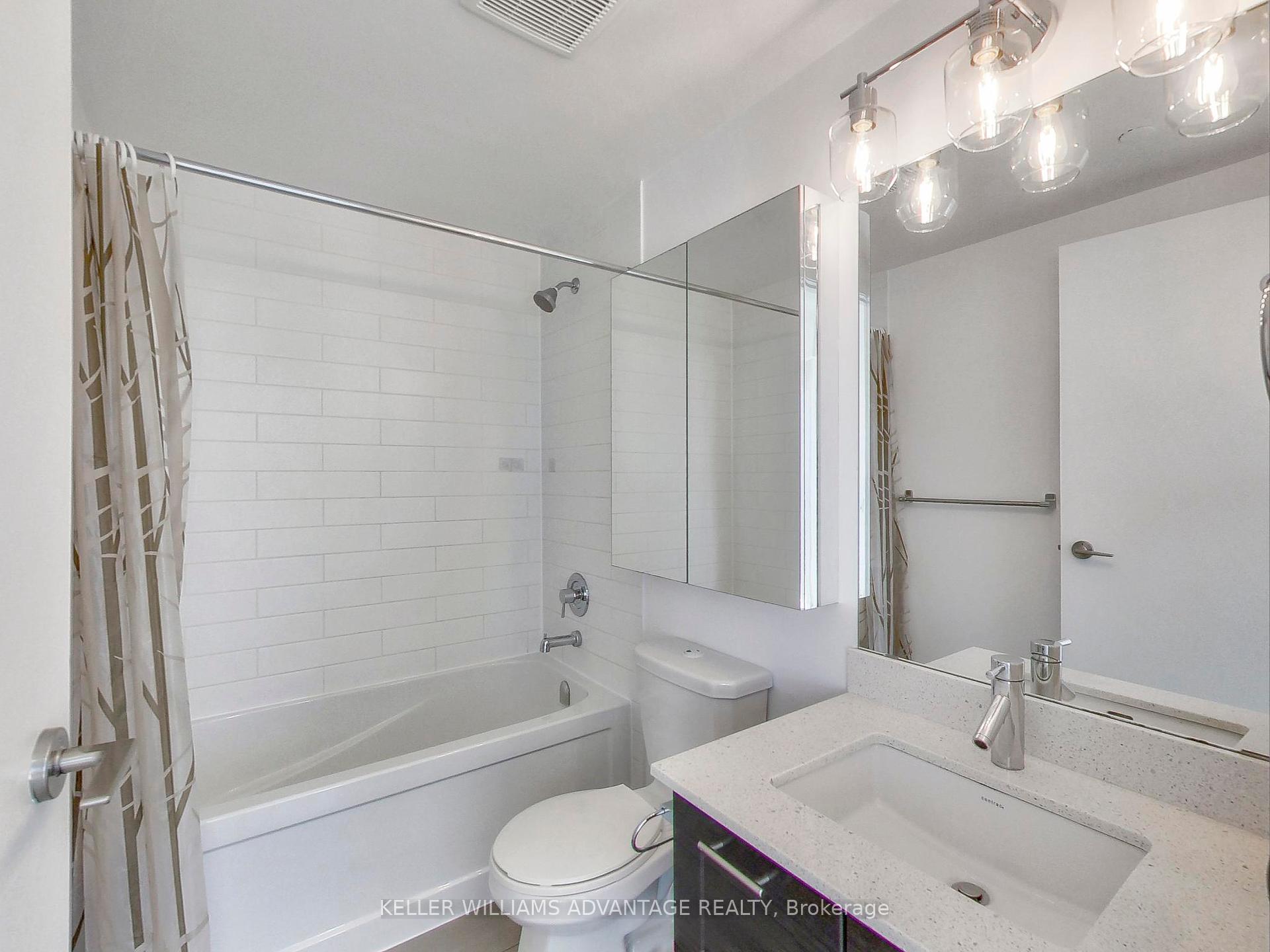2 Bedrooms Condo at 2200 Lake Shore, Toronto For sale