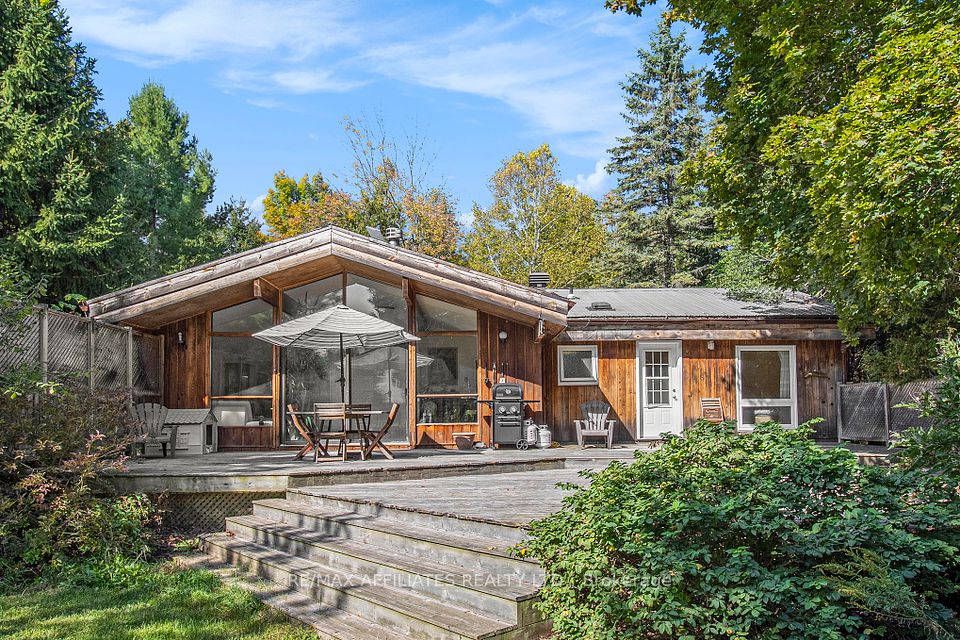 571 RIDEAU RIVER
