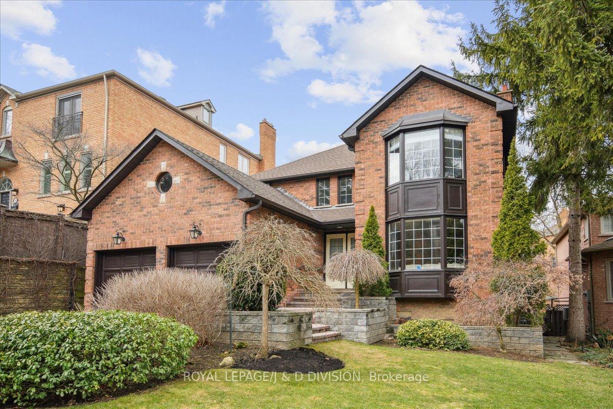 2 Ivor Road, Toronto, ON M4N 2H4
