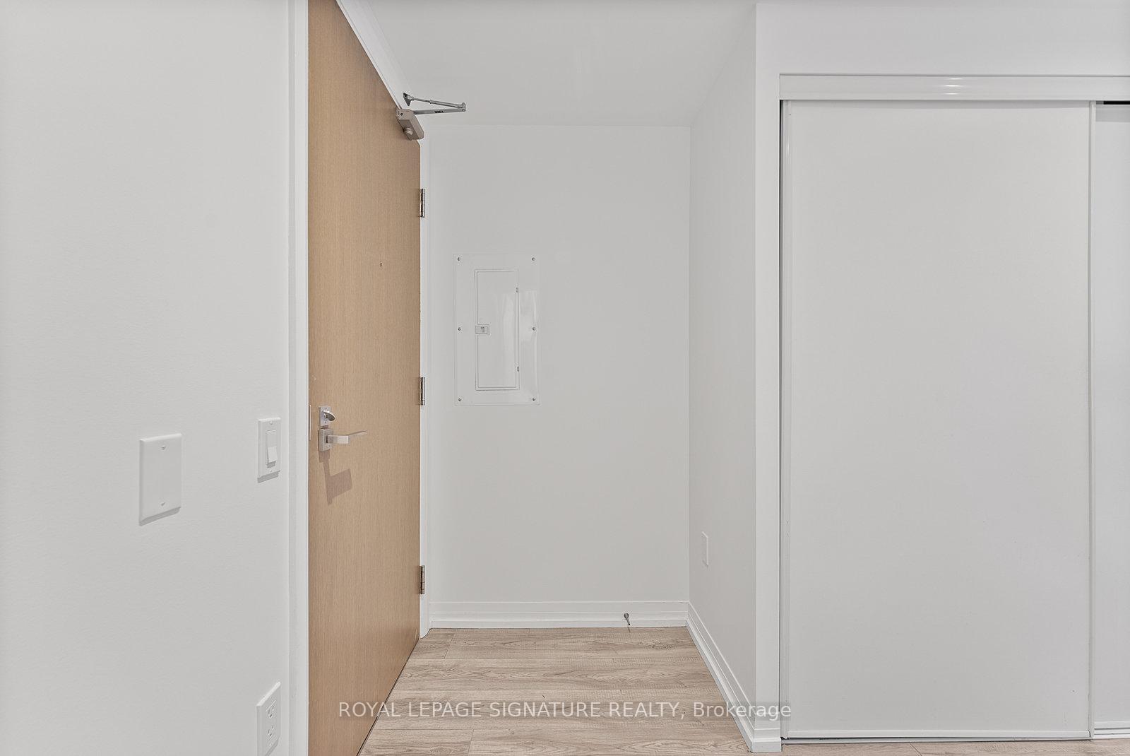 1 Bedroom Condo at 251 Jarvis,  Toronto For sale