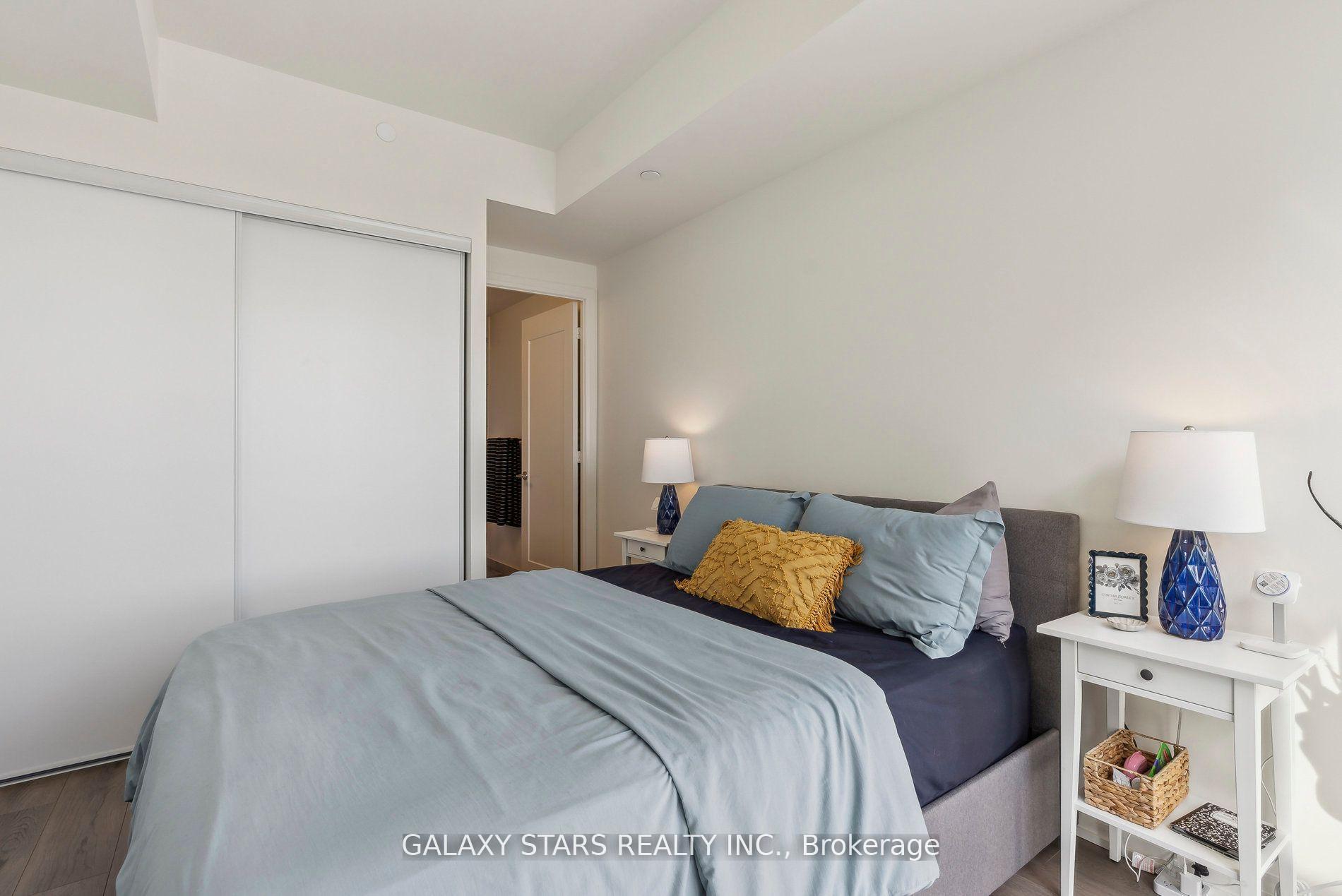 2 Bedrooms Condo at 9000 Jane,  Vaughan For sale