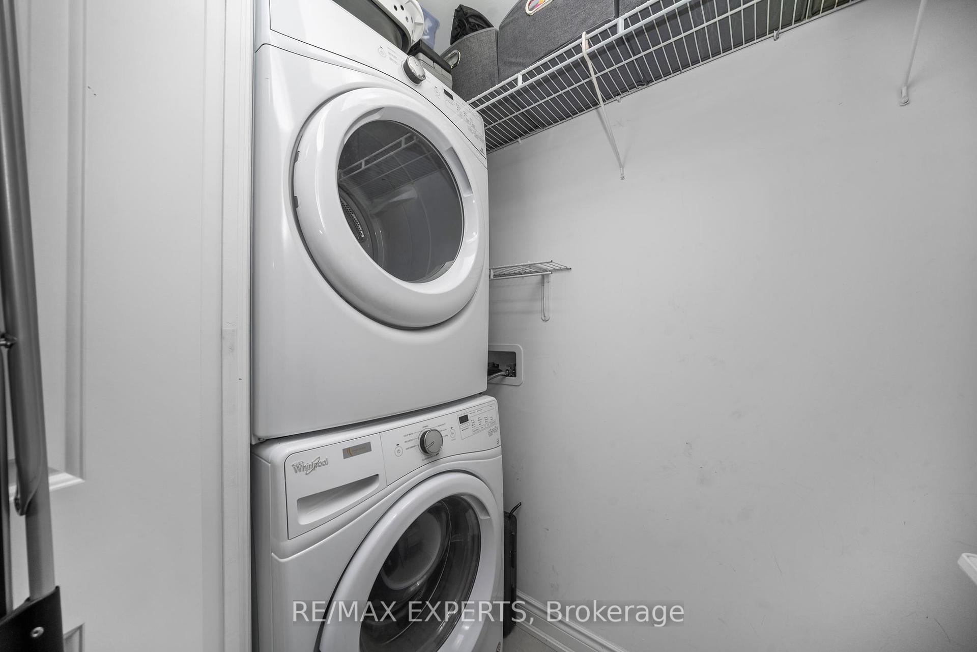 1 Bedroom Condo at 86 Woodbridge, Vaughan For sale