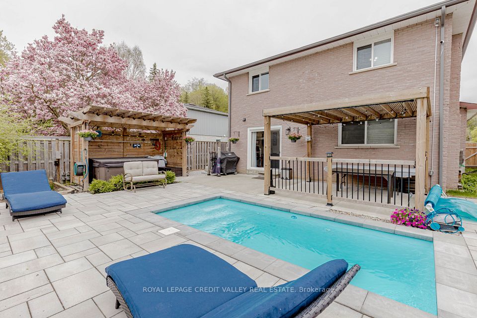 119 Connaught