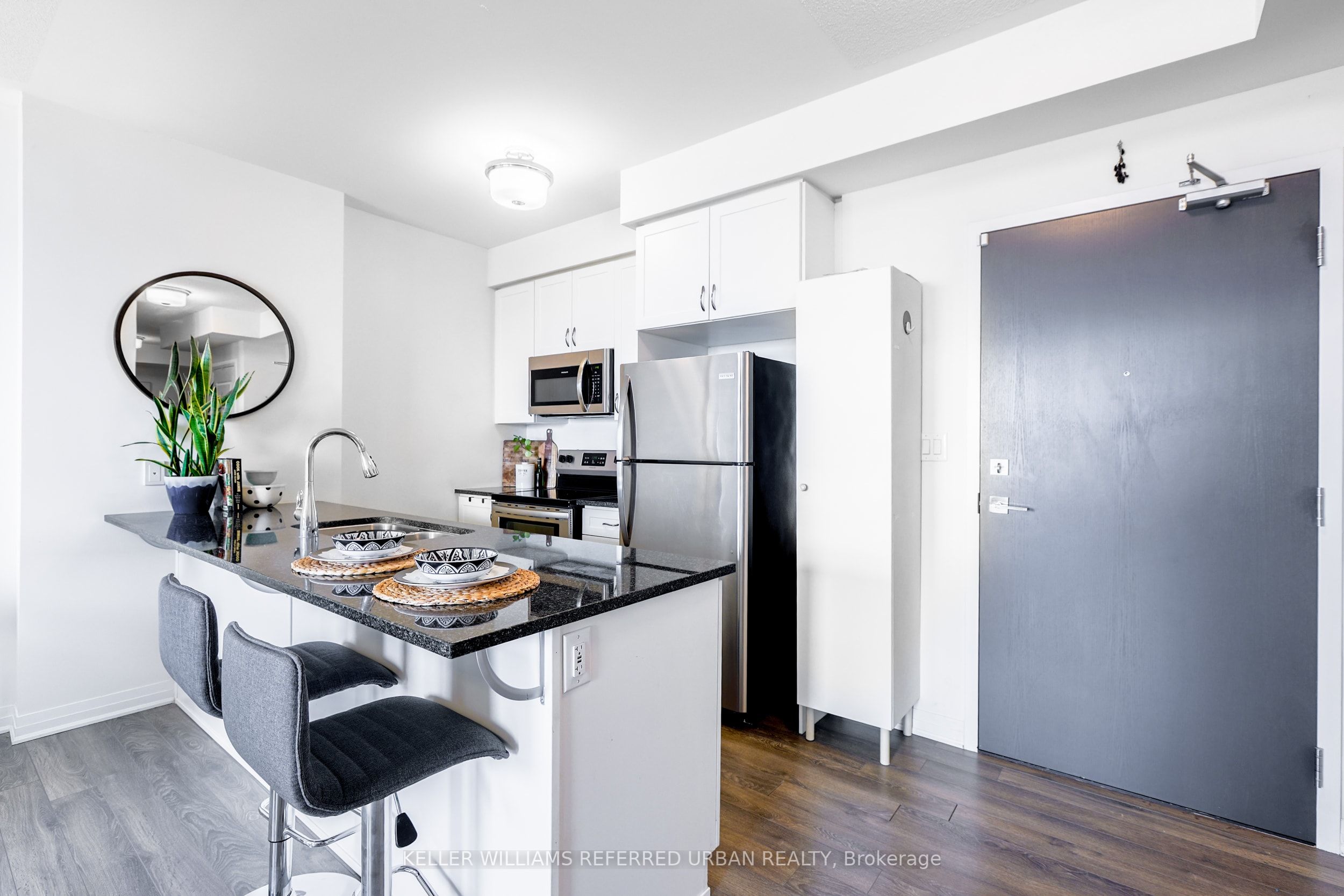 2 Adam Sellers Street, #206