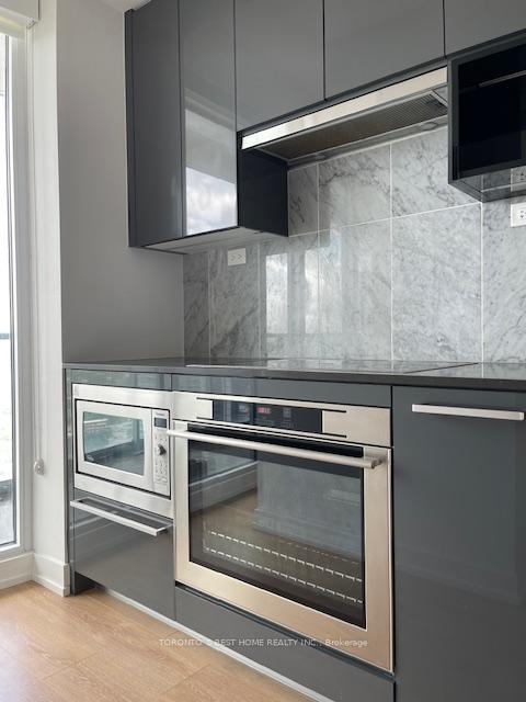 Condo at 117 Mcmahon, Toronto For sale