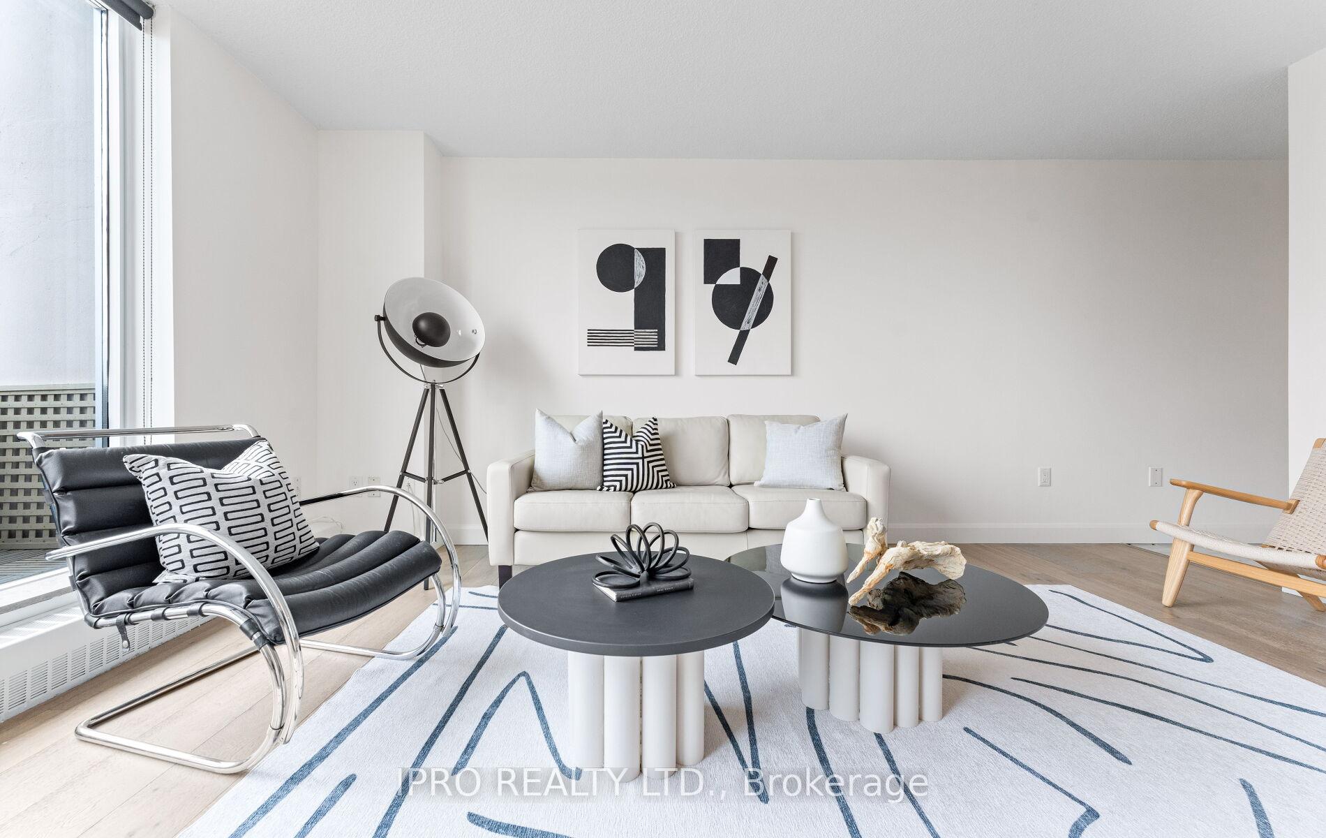 4 Bedrooms Condo at 60 Southport, Toronto For sale