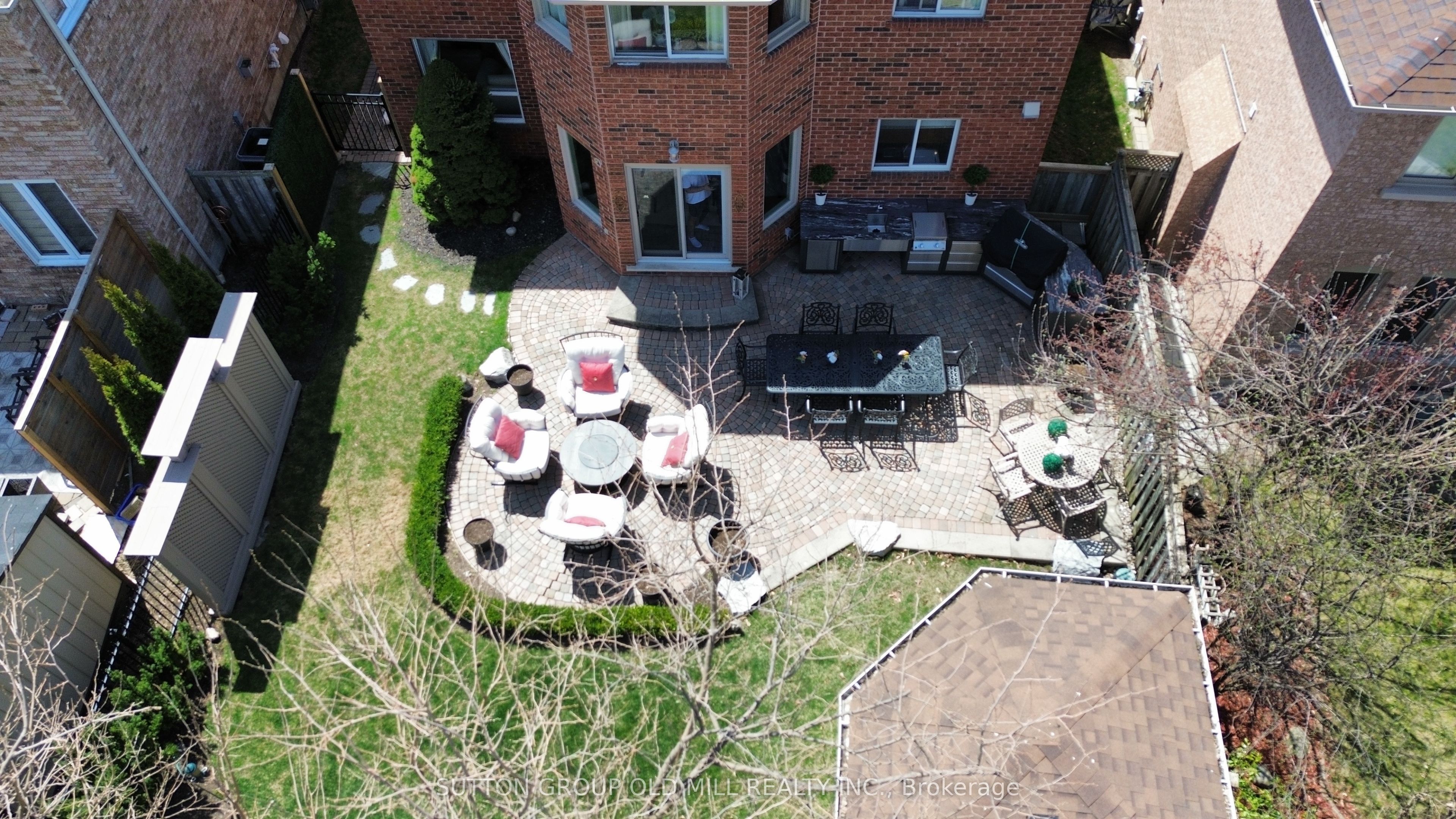 6835 Forest Park Drive
