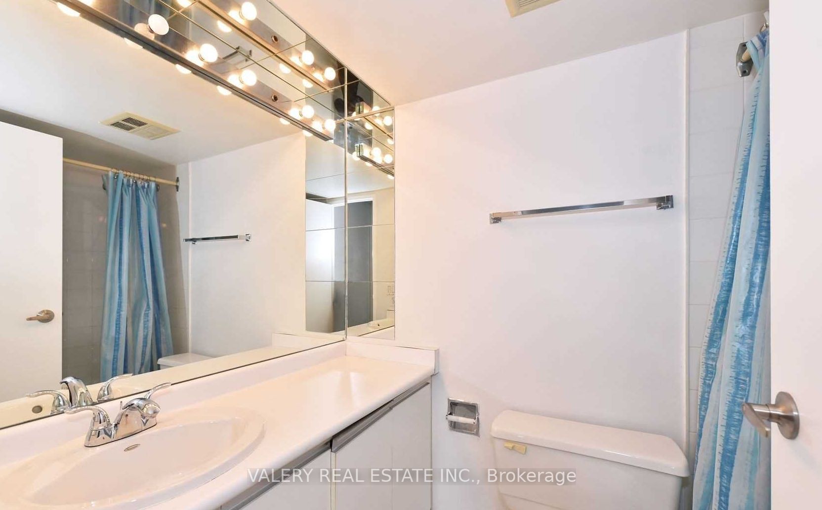 1131 Steeles Avenue W, #409