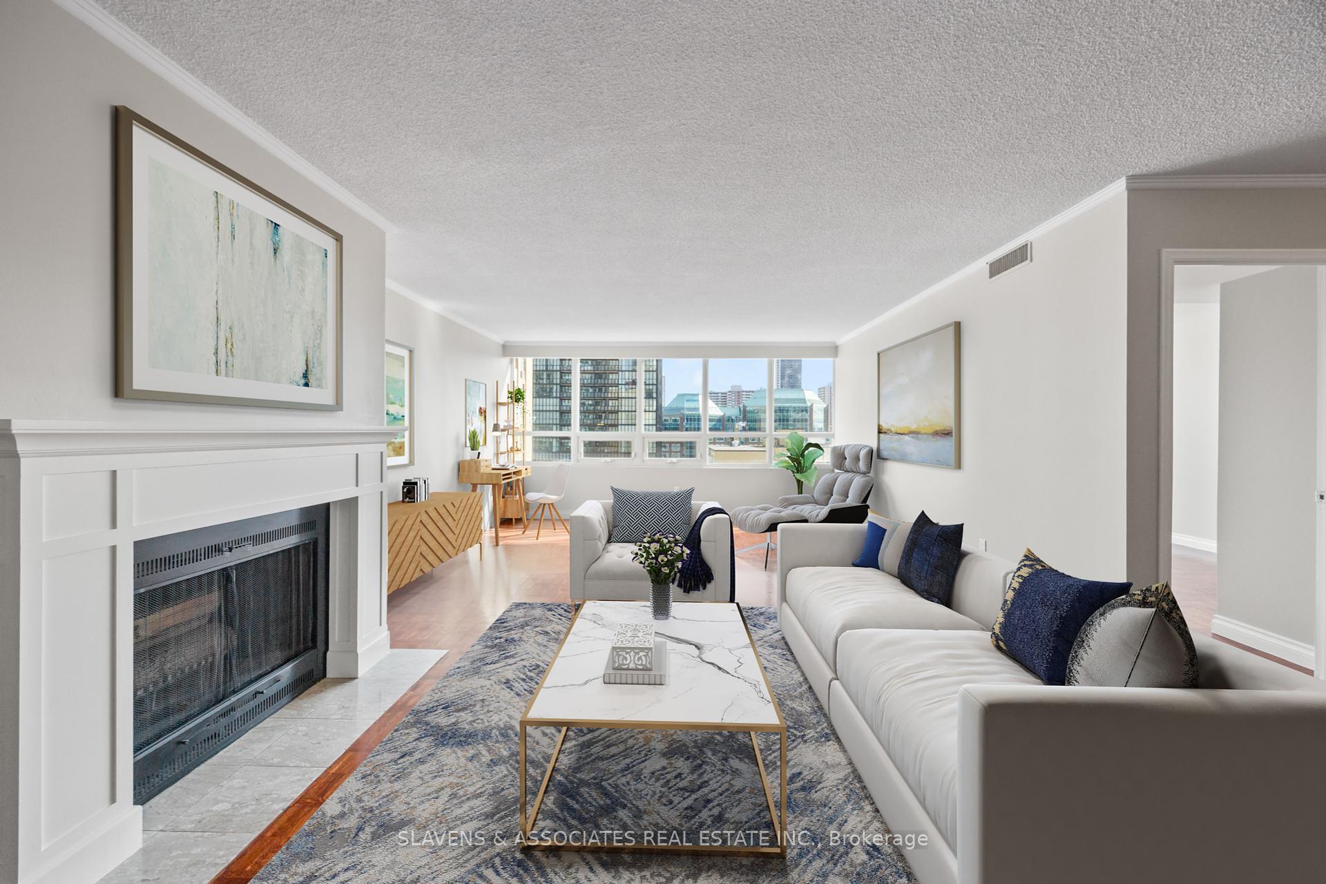 2 Bedrooms Condo at 71 Charles,  Toronto For sale