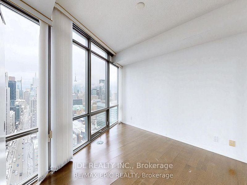 2 Bedrooms Condo at 832 Bay, Toronto For sale