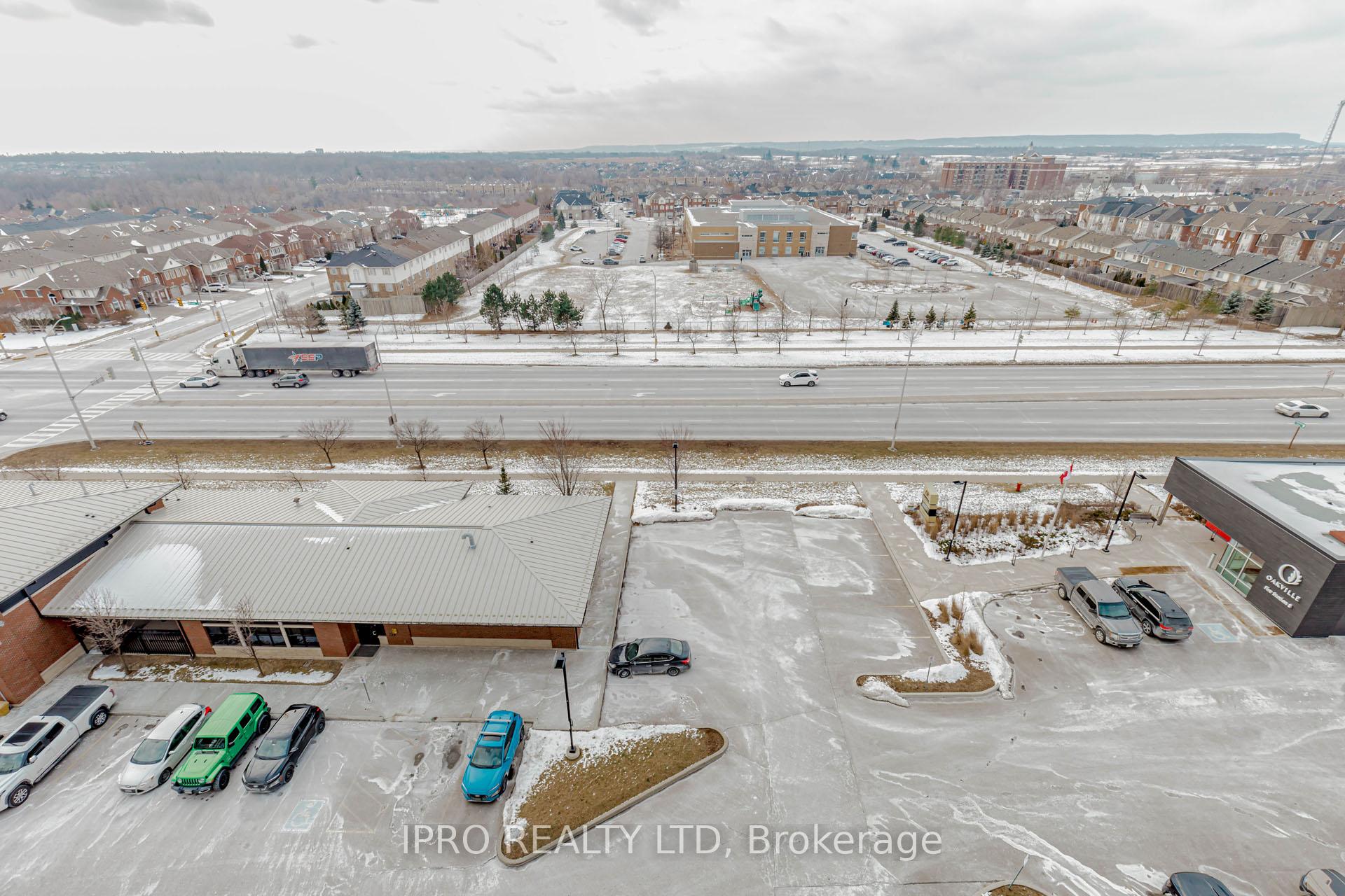 2 Bedrooms Condo at 2450 OLD BRONTE, Oakville For sale