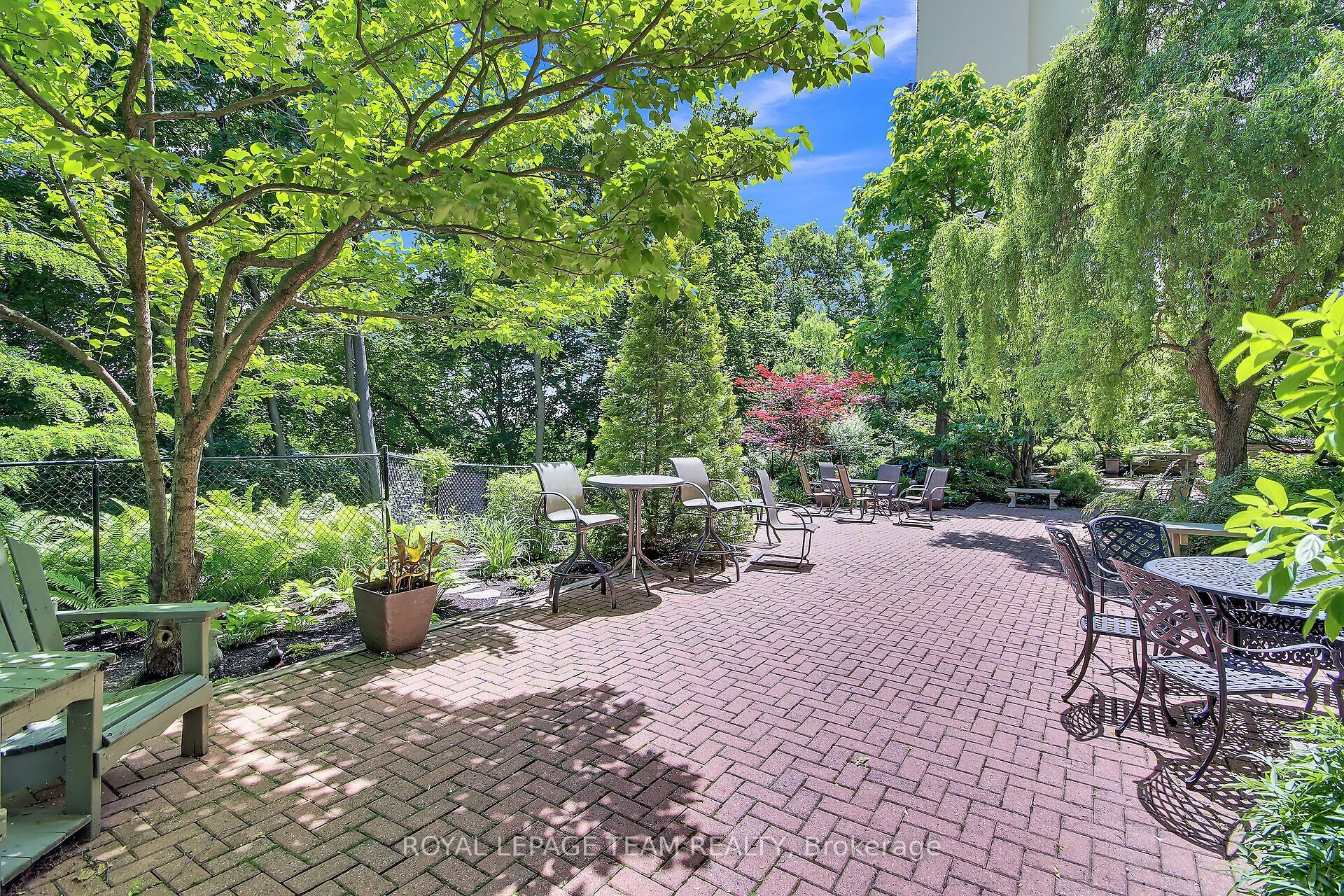 131 Wurtemburg Street, #804