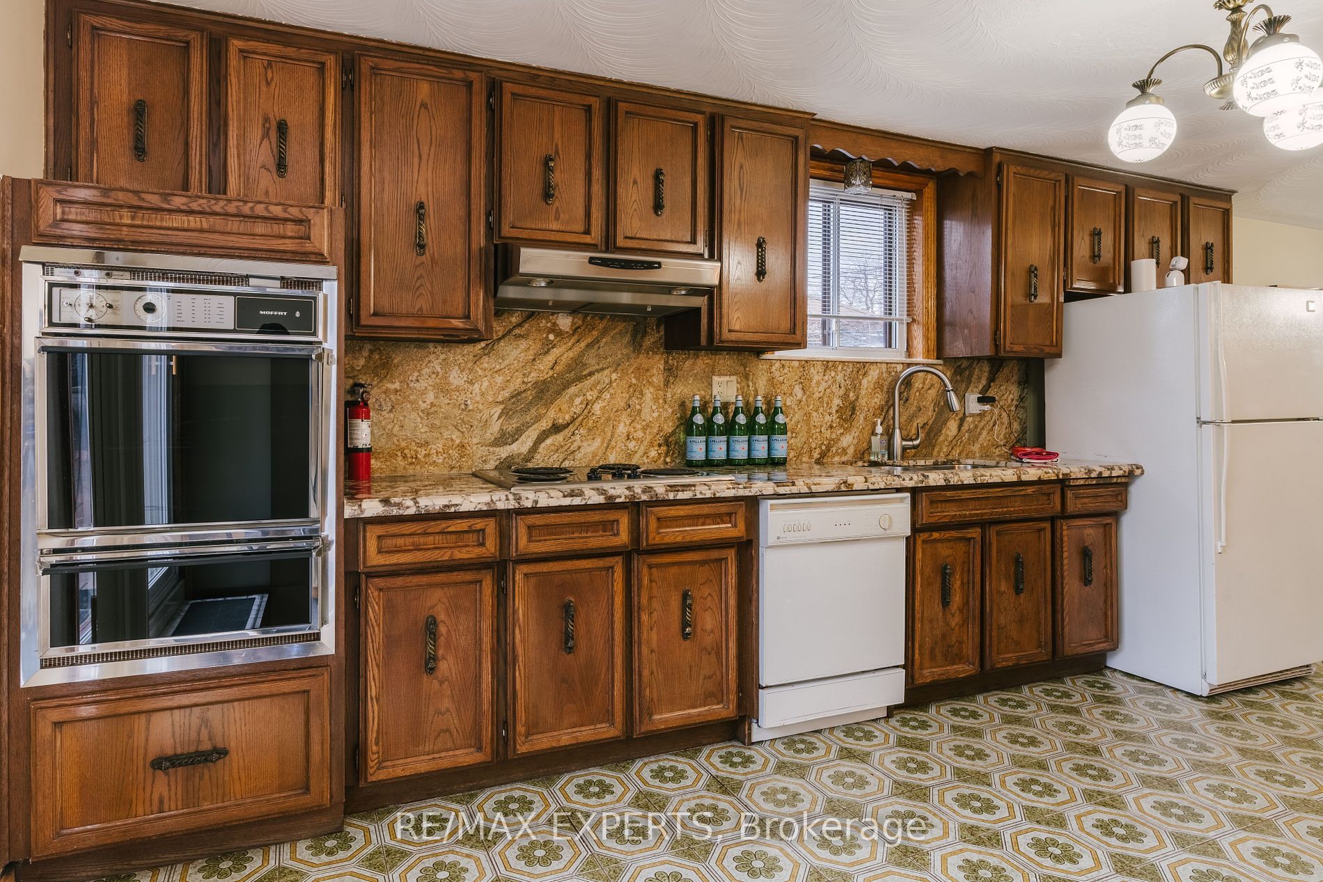 1 Creston Road