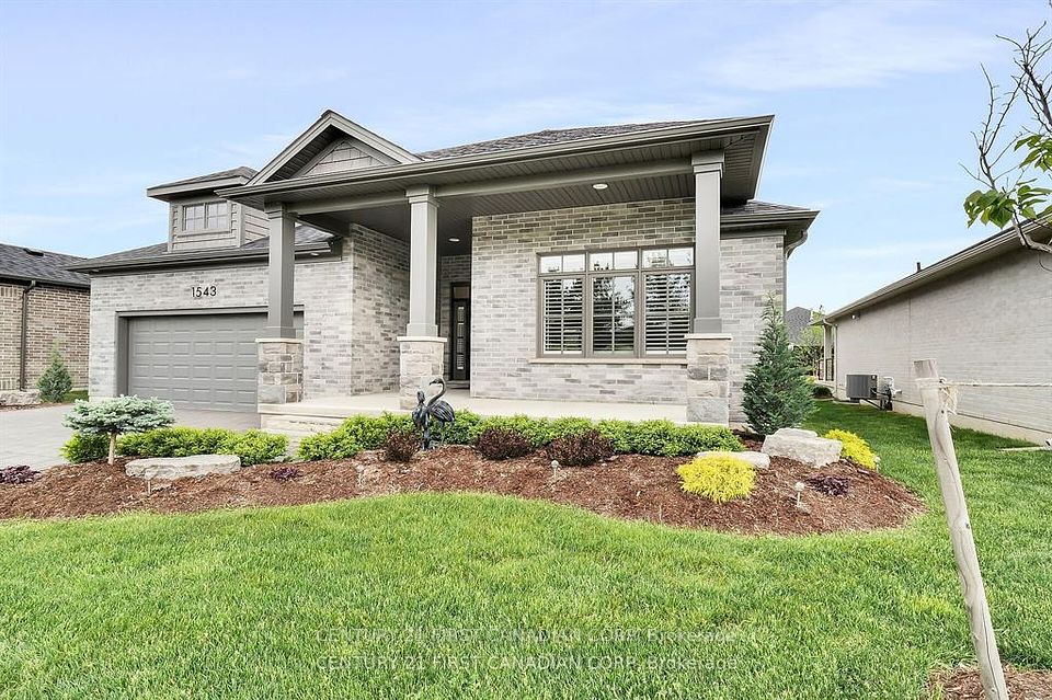 1543 Moe Norman Place, London South, ON N6K 5R5