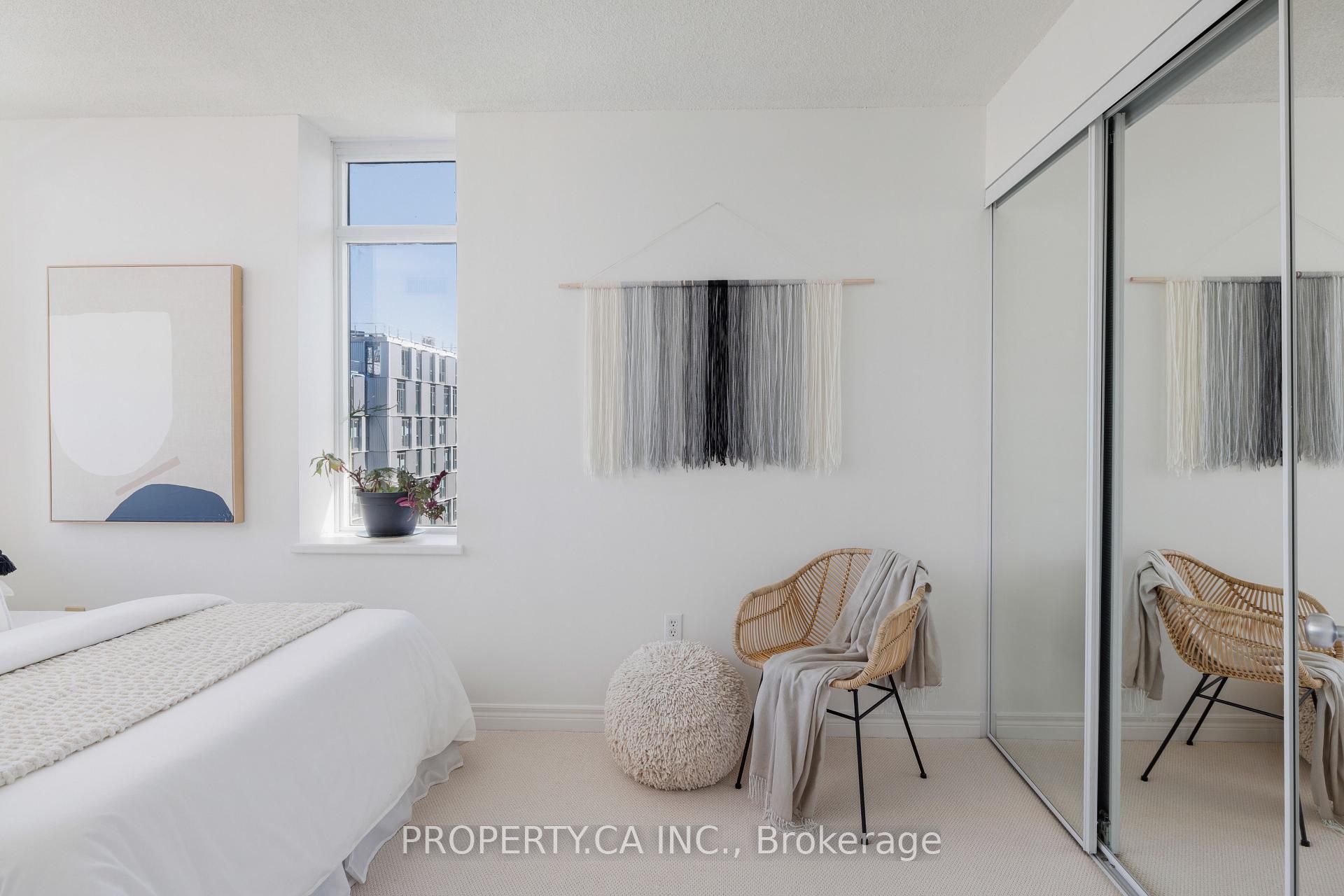 2 Bedrooms Condo at 70 Mill, Toronto For sale