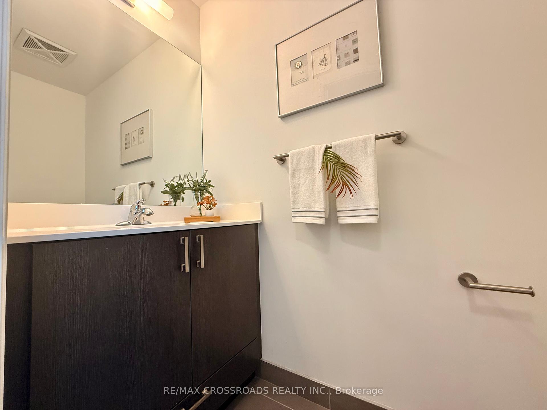 2 Bedrooms Condo at 50 Ann O’Reilly, Toronto For sale