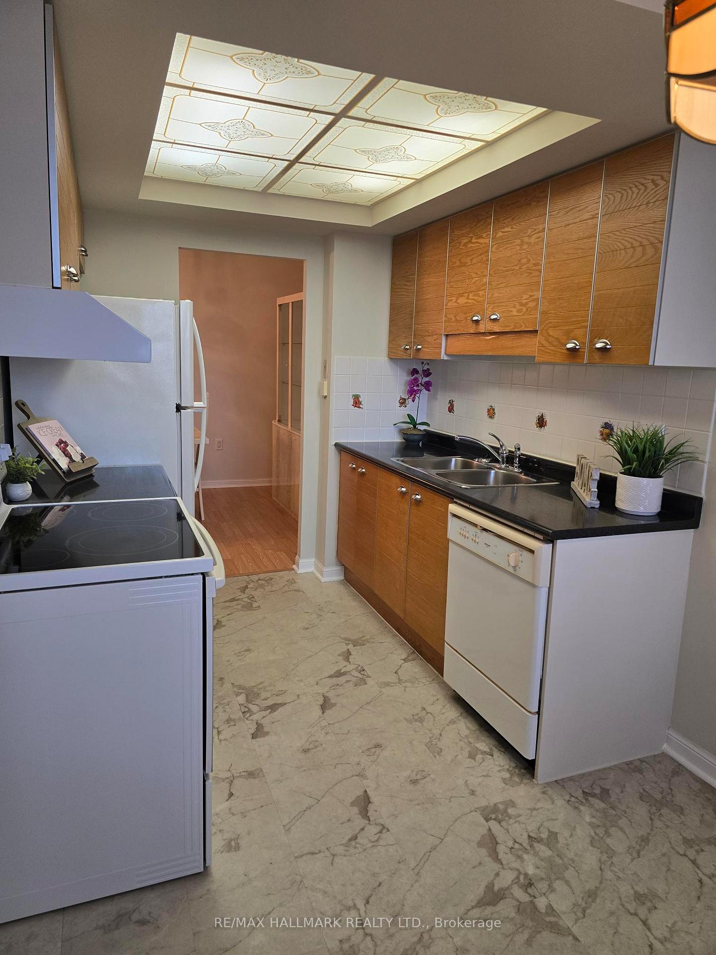 1 Bedroom Condo at 757 Victoria Park, Toronto For sale