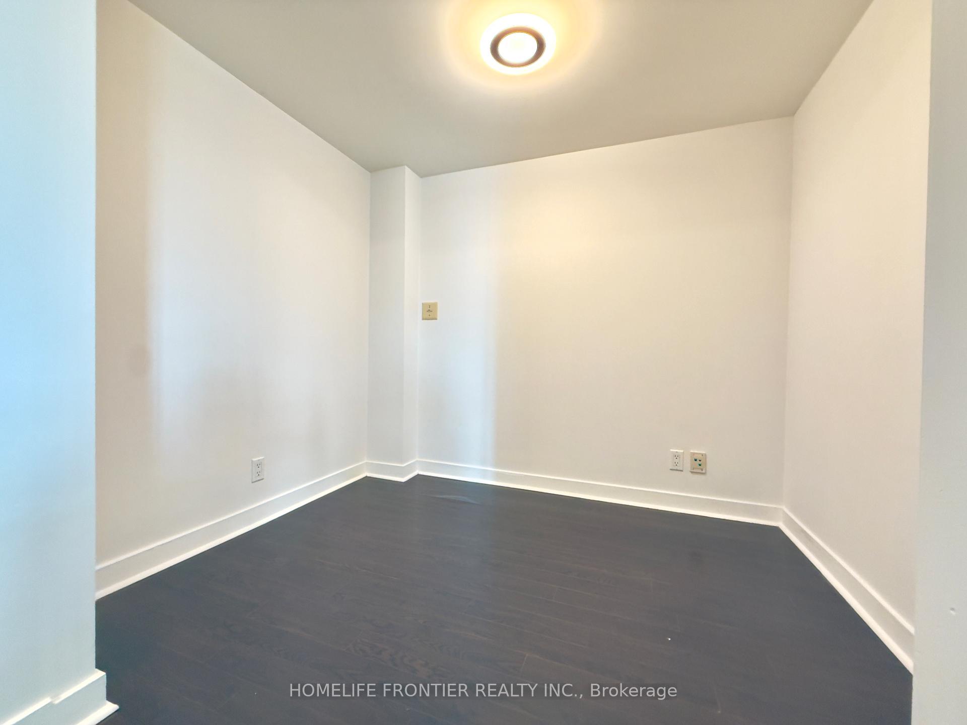 2 Bedrooms Condo at 381 Front, Toronto For sale
