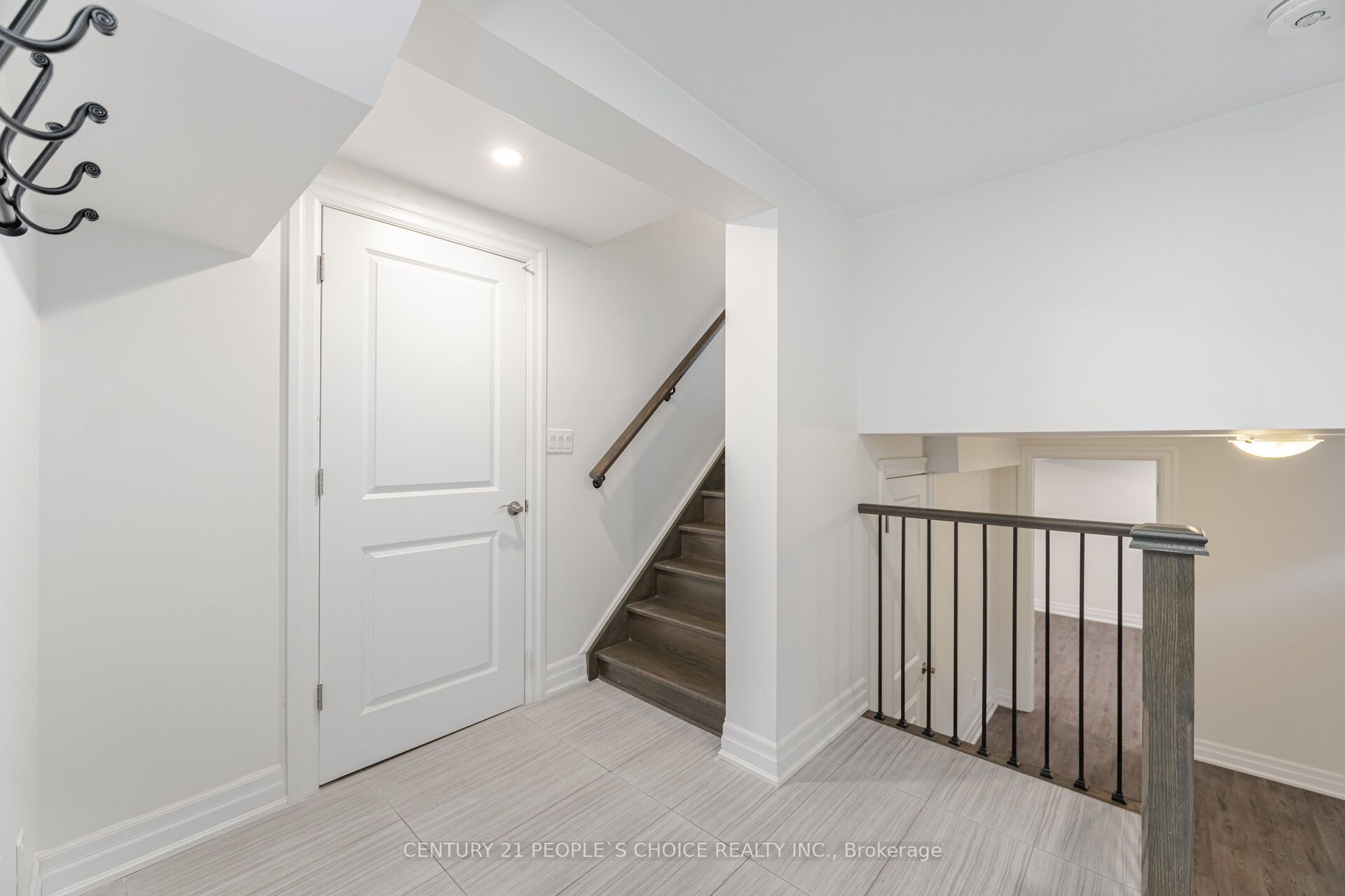 2951 Salerno Crescent