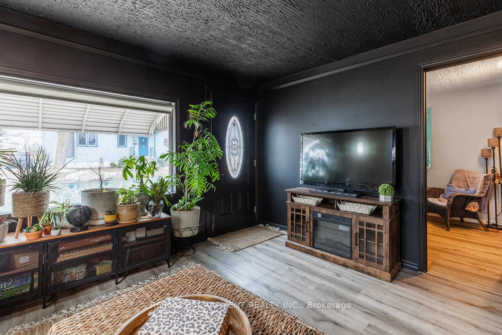 4671 Ferguson Street, Niagara Falls, ON L2E 2Z3