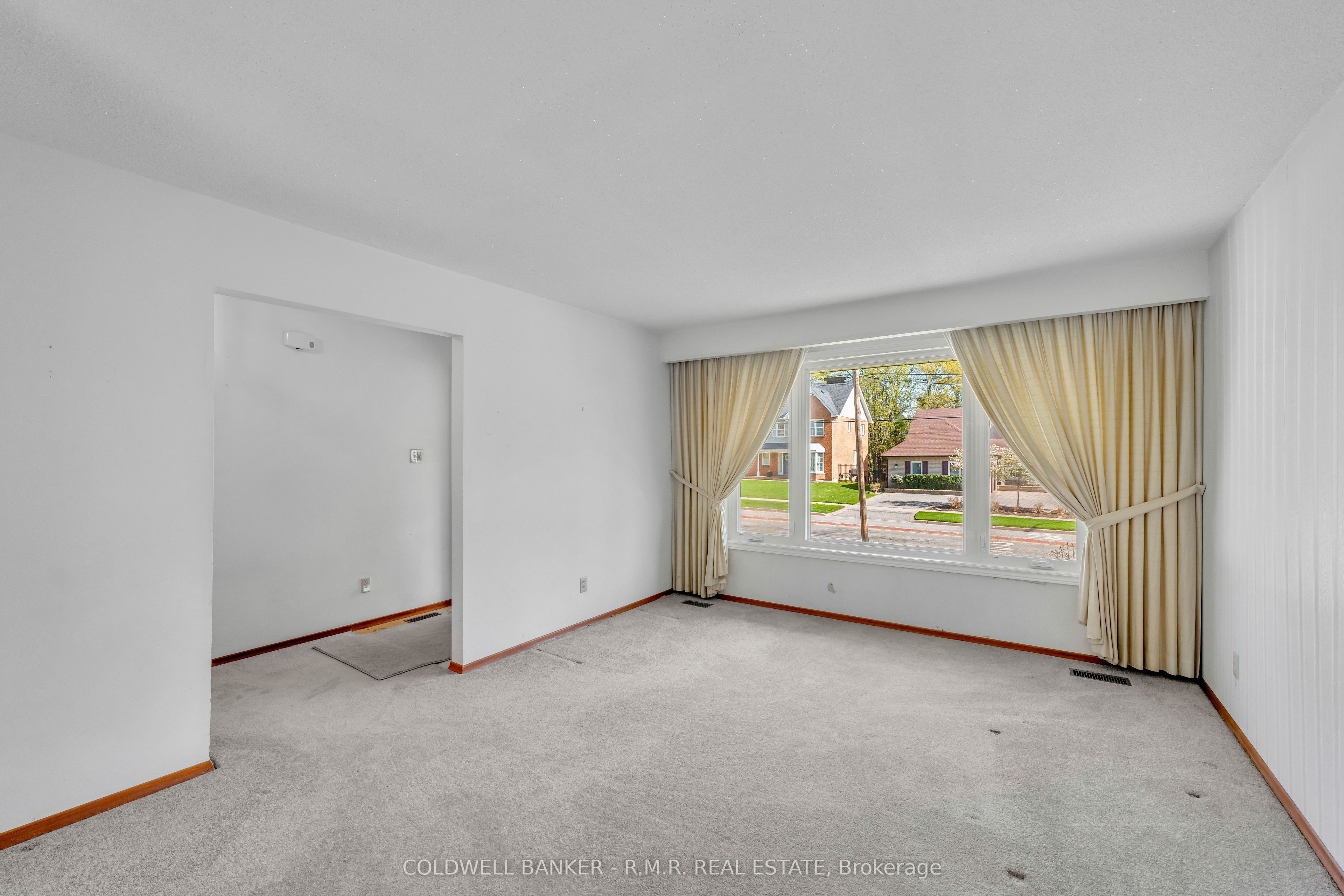 86 Twyn Rivers Drive