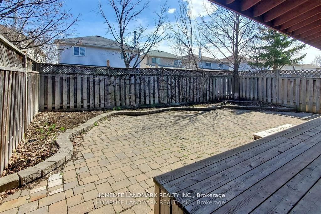 3452 Cherrington Crescent