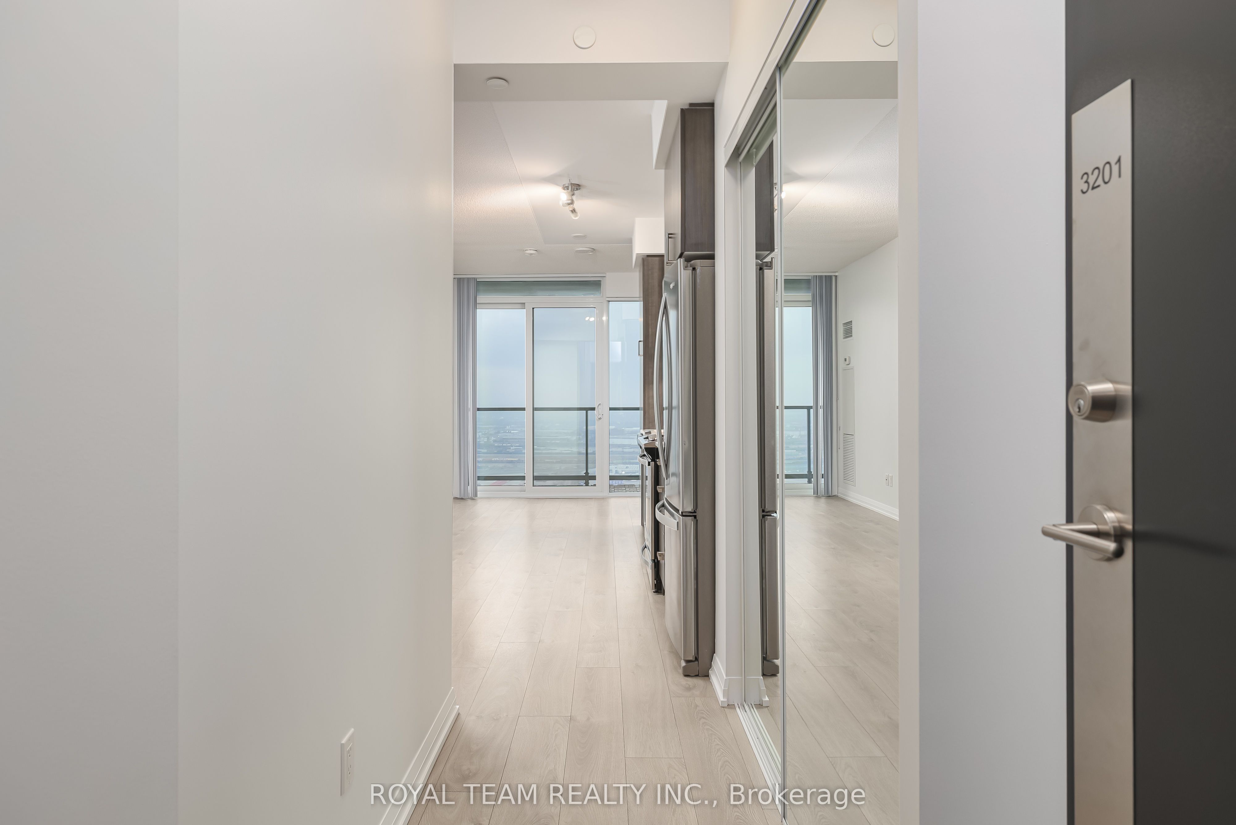 #3201 - 7895 Jane Street, Vaughan, ON L4K 2M7
