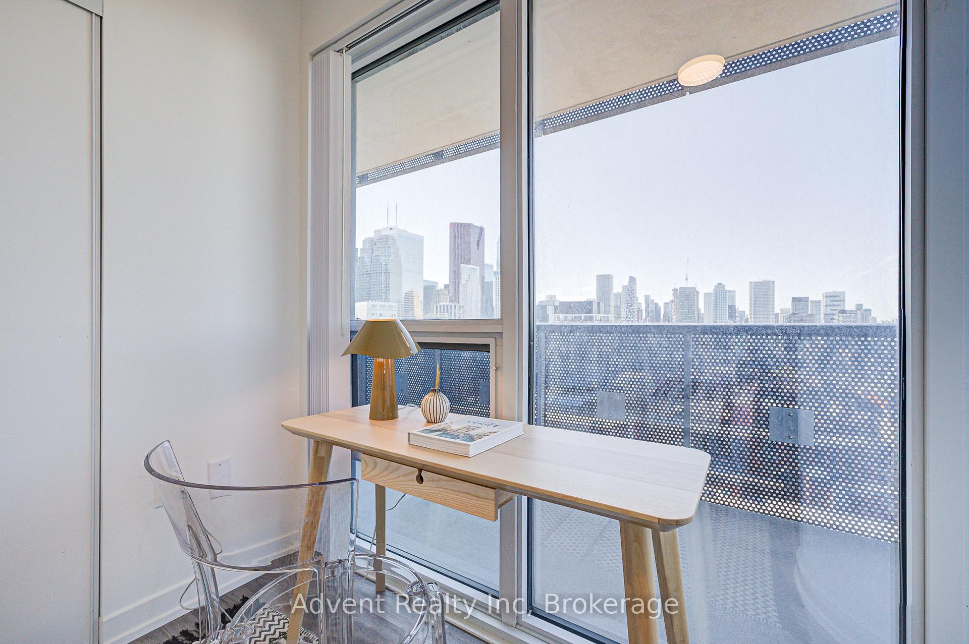2 Bedrooms Condo at 55 Cooper,  Toronto For sale
