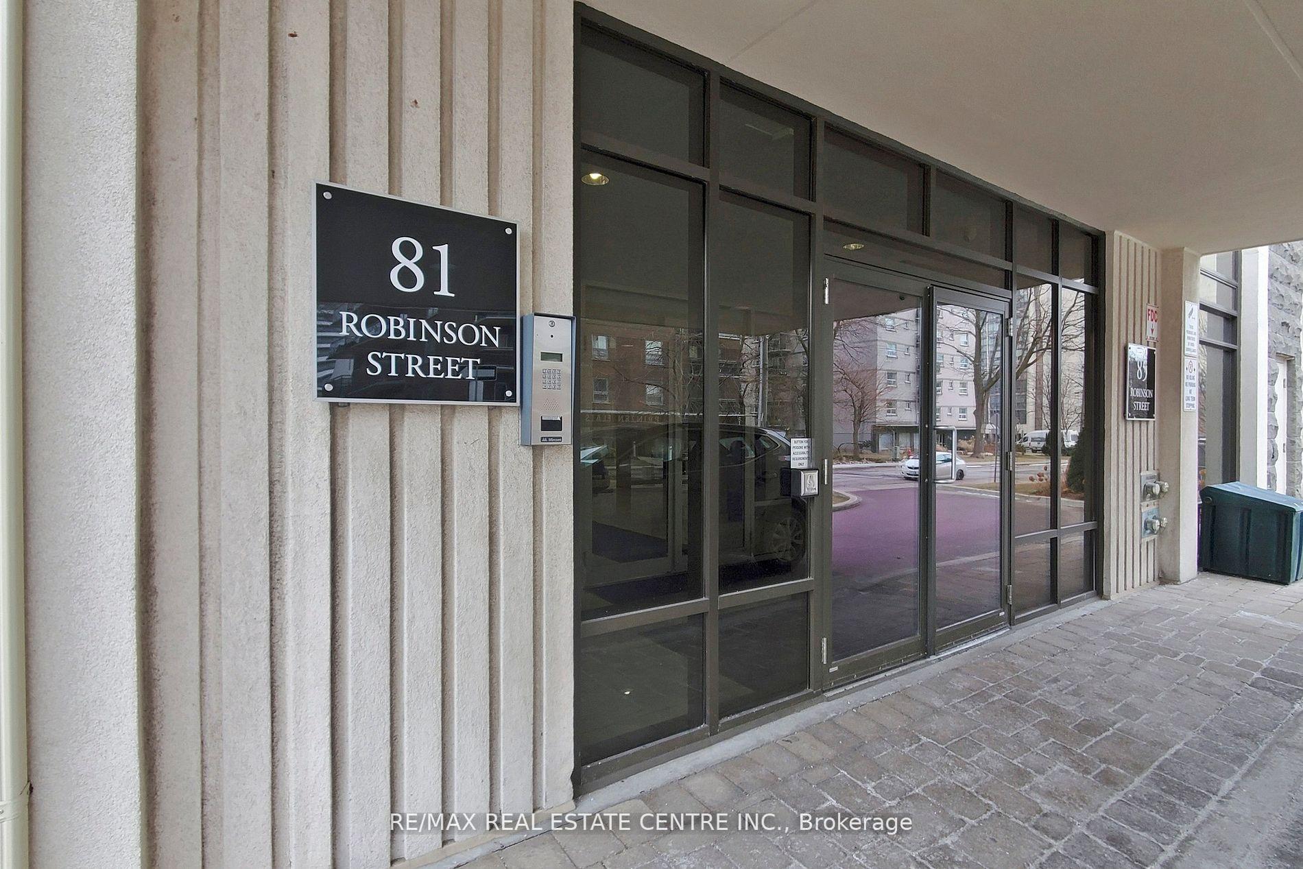 2 Bedrooms Condo at 81 Robinson,  Hamilton For sale
