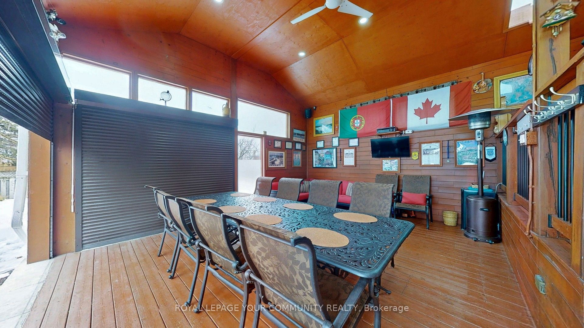 75 Brewster Crescent