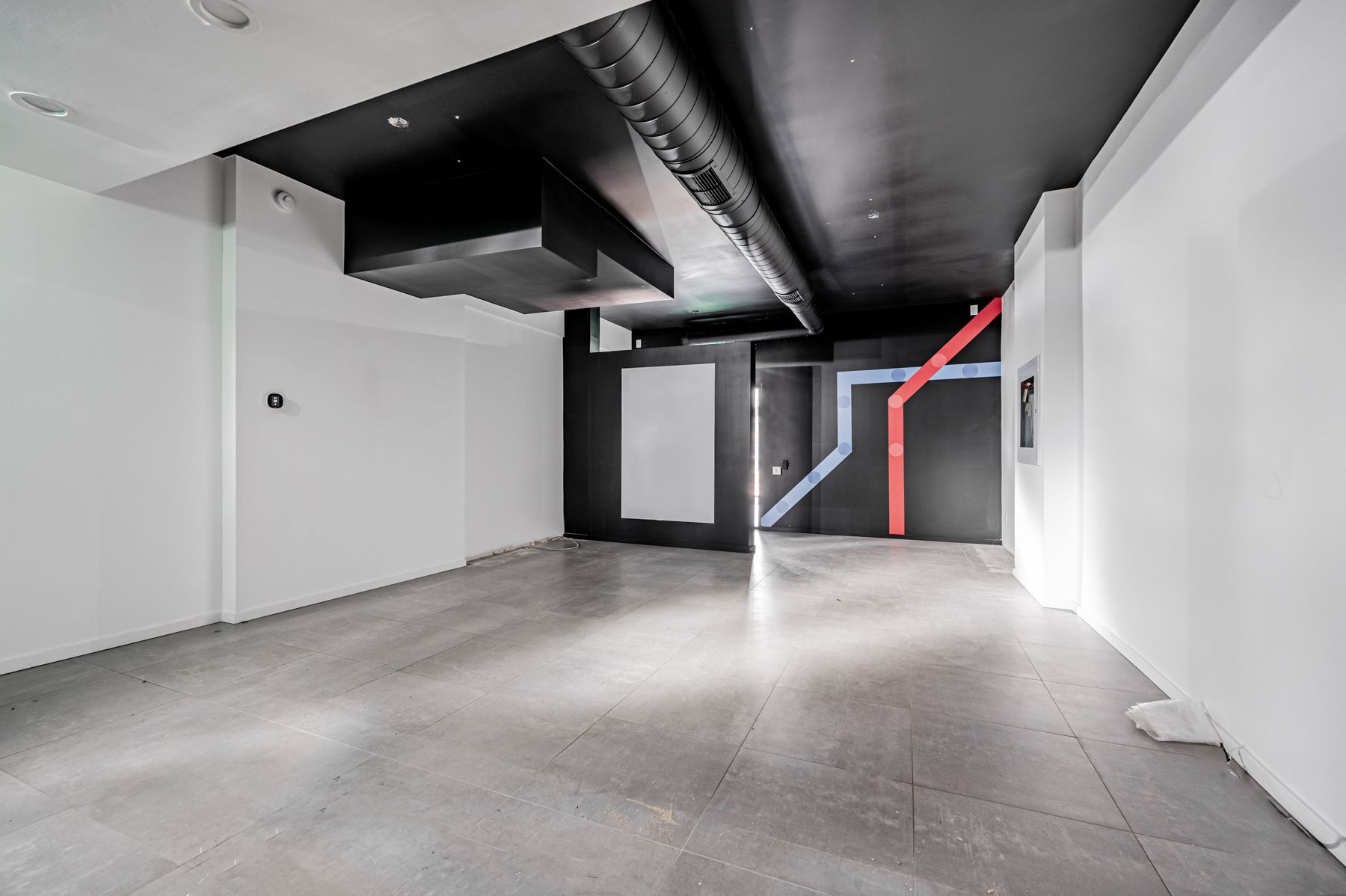 662 Queen Street Toronto C01 Ontario M6J 1E5