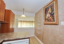2 Bedrooms Condo at 19 Four Winds, Toronto For sale
